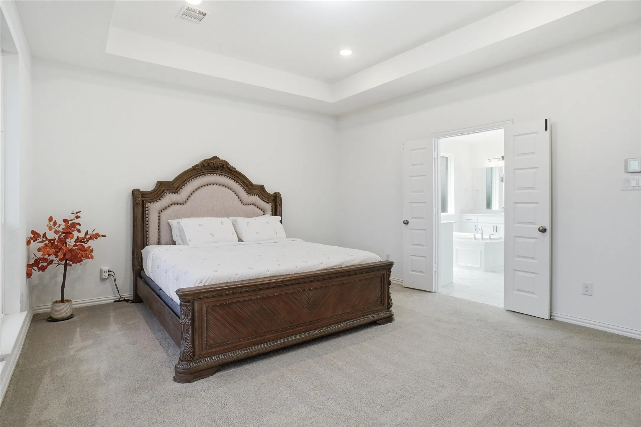 Single Family Residence For Rent in Tarrant County , 2073 Cloverfern Way, Haslet, Texas 76052, 4 Bedroom, 3 Bathroom, 2 Garage spaces, 3,448 Sqft, built in 2022, mls#21383452, Real Estate Agent in Haslet, Homes For Rent in Tarrant county, Homes For Rent in Haslet, Realtor in Haslet Texas, Real Estate Brokerage Independent Realty Texas, Luminita Cordes Realtor