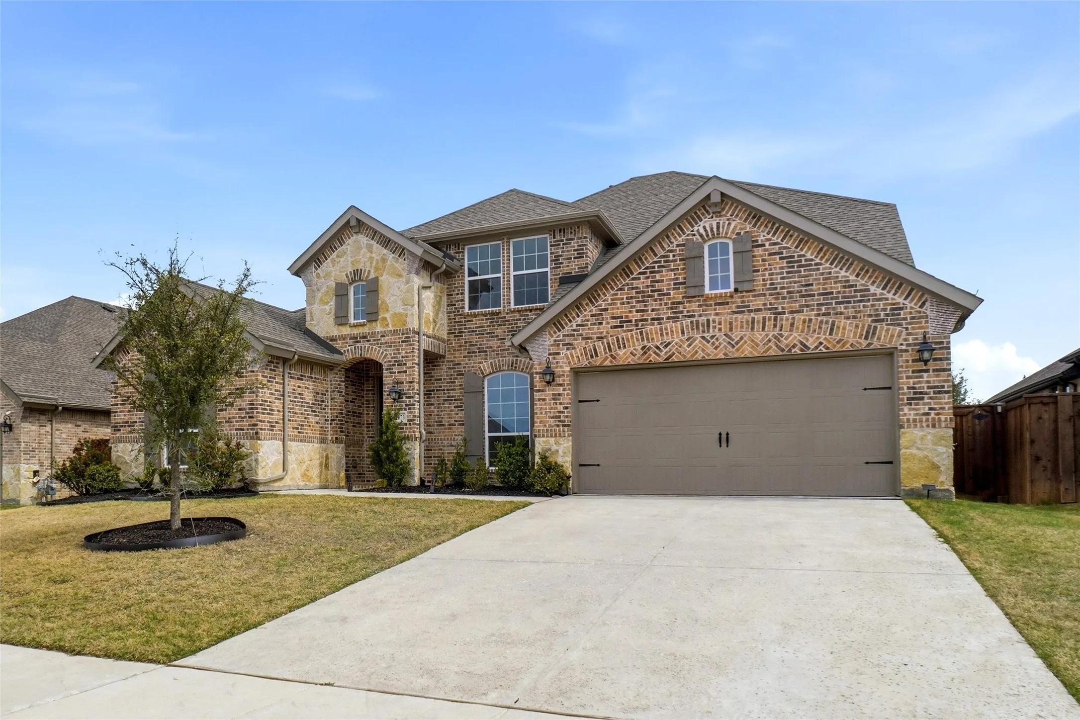 Single Family Residence For Rent in Tarrant County , 2073 Cloverfern Way, Haslet, Texas 76052, 4 Bedroom, 3 Bathroom, 2 Garage spaces, 3,448 Sqft, built in 2022, mls#21383452, Real Estate Agent in Haslet, Homes For Rent in Tarrant county, Homes For Rent in Haslet, Realtor in Haslet Texas, Real Estate Brokerage Independent Realty Texas, Luminita Cordes Realtor