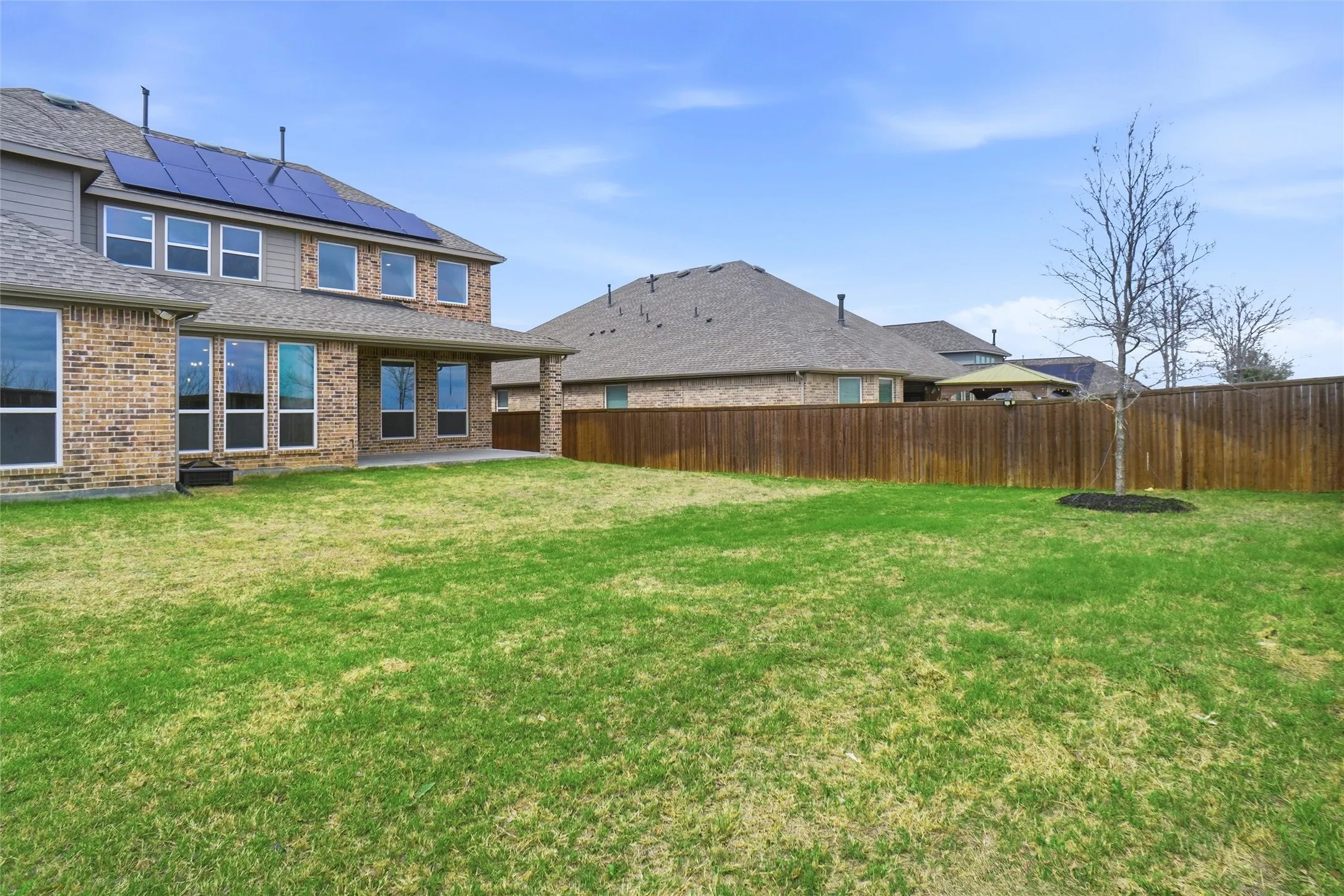 Single Family Residence For Rent in Tarrant County , 2073 Cloverfern Way, Haslet, Texas 76052, 4 Bedroom, 3 Bathroom, 2 Garage spaces, 3,448 Sqft, built in 2022, mls#21383452, Real Estate Agent in Haslet, Homes For Rent in Tarrant county, Homes For Rent in Haslet, Realtor in Haslet Texas, Real Estate Brokerage Independent Realty Texas, Luminita Cordes Realtor
