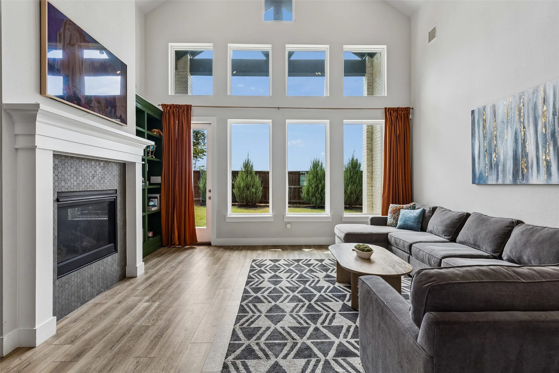 Single Family Residence For Sale in Collin County , 13073 Cabana Drive, Frisco, Texas 75035, 4 Bedroom, 3 Bathroom, 2 Garage spaces, 3,622 Sqft, built in 2020, mls#21383074, Real Estate Agent in Frisco, Homes For Sale in Collin county, Homes For Sale in Frisco, Realtor in Frisco Texas, Real Estate Brokerage Independent Realty Texas, Luminita Cordes Realtor