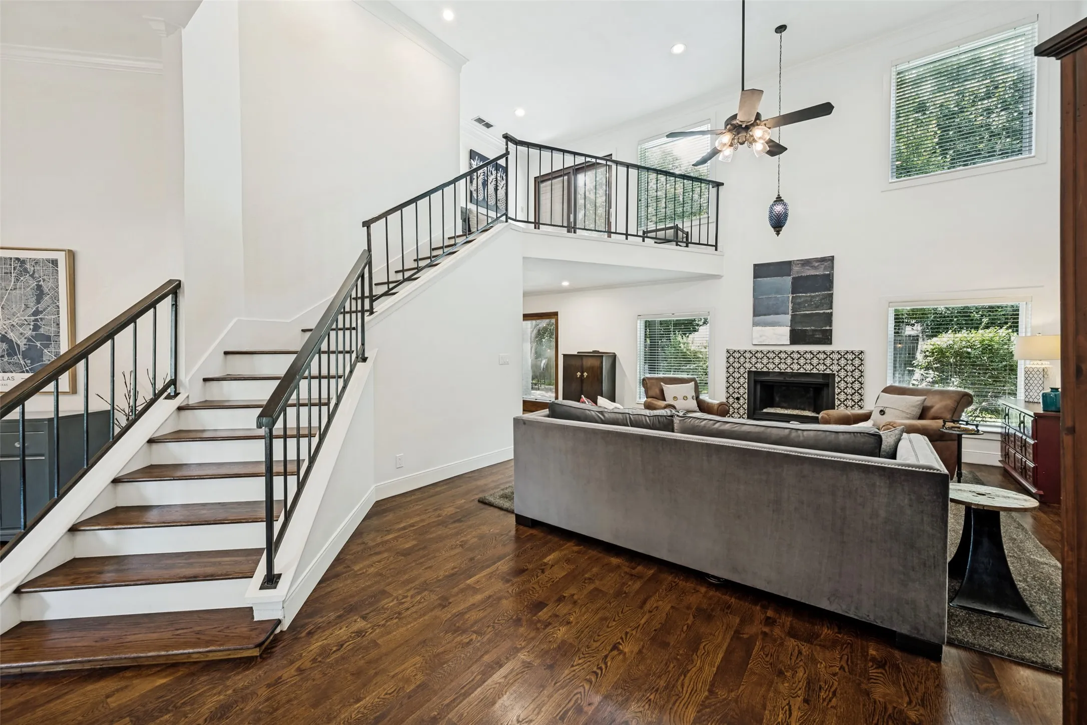 Single Family Residence For Sale in Tarrant County , 3614 Lake Pontchartrain Drive, Arlington, Texas 76016, 4 Bedroom, 3 Bathroom, 2 Garage spaces, 2,809 Sqft, built in 1979, mls#21383422, Real Estate Agent in Arlington, Homes For Sale in Tarrant county, Homes For Sale in Arlington, Realtor in Arlington Texas, Real Estate Brokerage Independent Realty Texas, Luminita Cordes Realtor