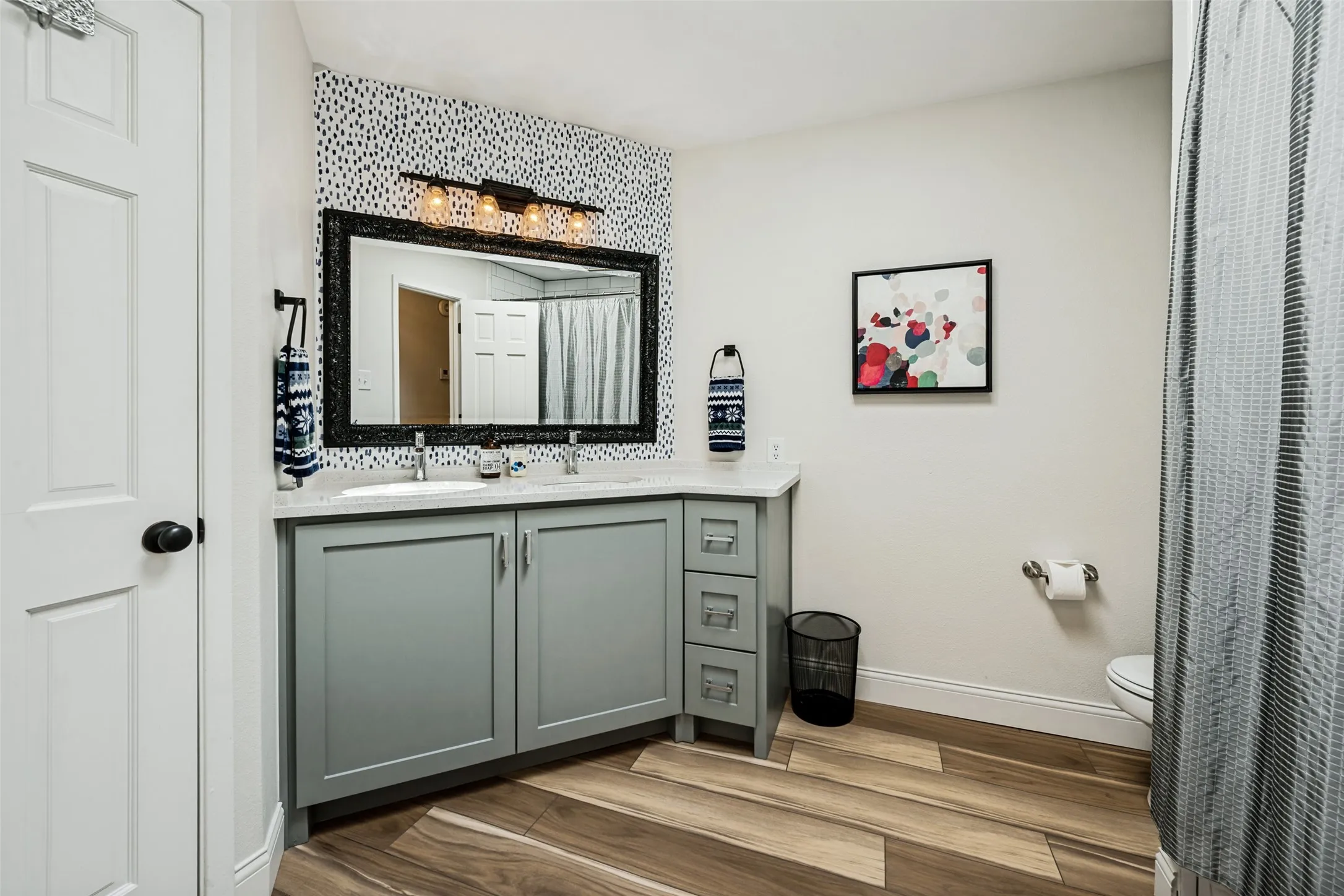 Single Family Residence For Sale in Tarrant County , 3614 Lake Pontchartrain Drive, Arlington, Texas 76016, 4 Bedroom, 3 Bathroom, 2 Garage spaces, 2,809 Sqft, built in 1979, mls#21383422, Real Estate Agent in Arlington, Homes For Sale in Tarrant county, Homes For Sale in Arlington, Realtor in Arlington Texas, Real Estate Brokerage Independent Realty Texas, Luminita Cordes Realtor