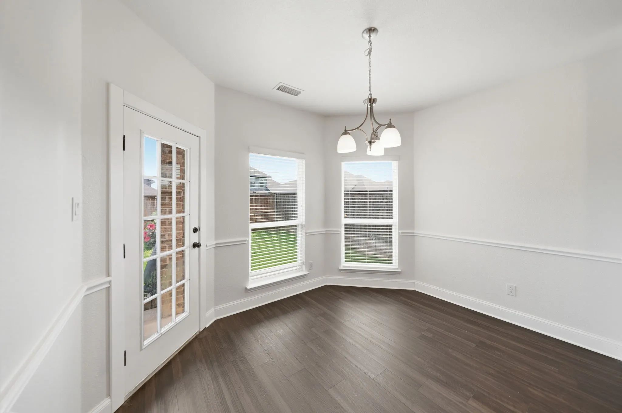 Single Family Residence For Sale in Collin County , 1824 Silvery Canoe Way, St Paul, Texas 75098, 7 Bedroom, 4 Bathroom, 2 Garage spaces, 4,273 Sqft, built in 2018, mls#21383989, Real Estate Agent in St Paul, Homes For Sale in Collin county, Homes For Sale in St Paul, Realtor in St Paul Texas, Real Estate Brokerage Independent Realty Texas, Luminita Cordes Realtor