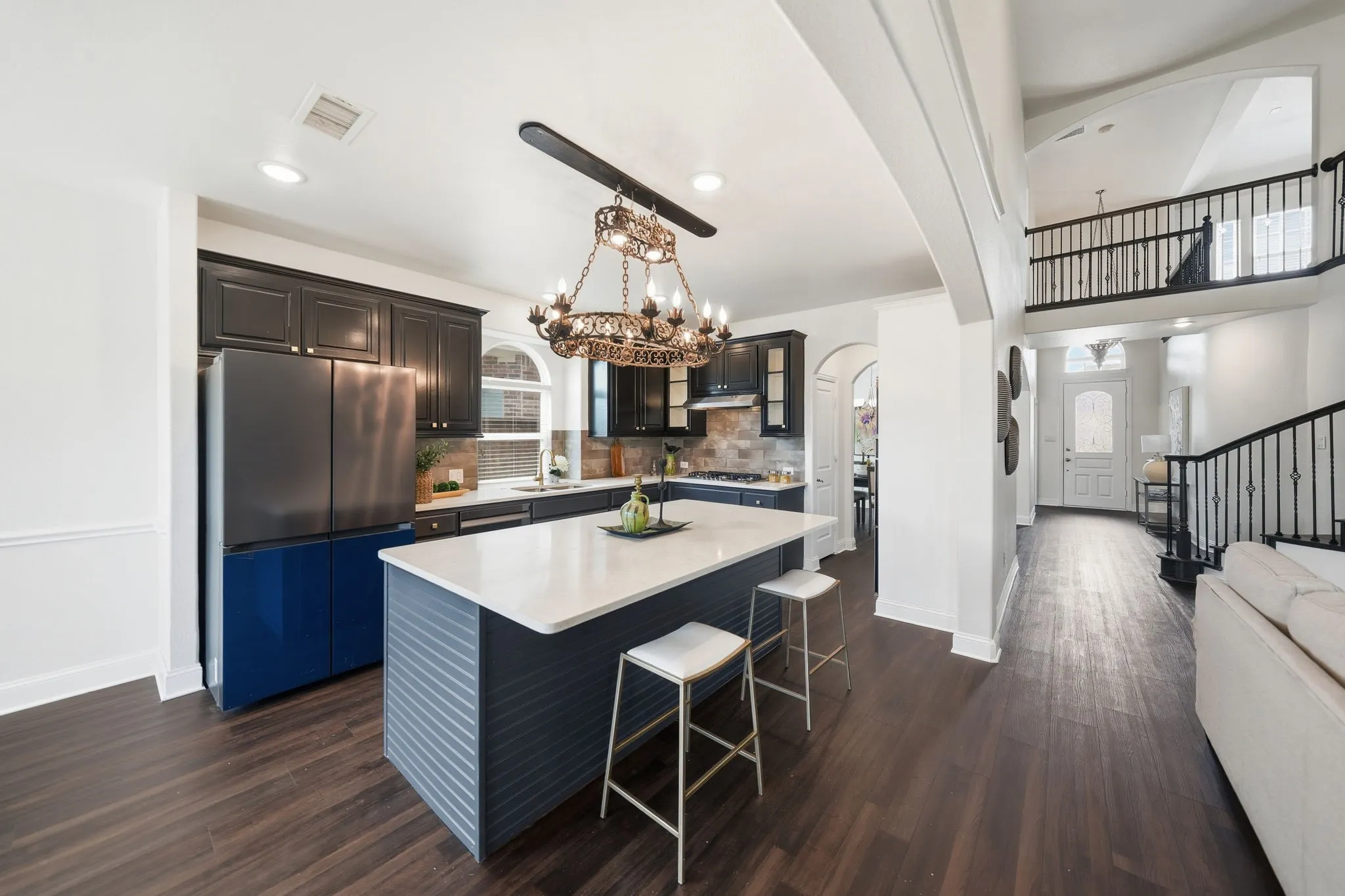 Single Family Residence For Sale in Collin County , 1824 Silvery Canoe Way, St Paul, Texas 75098, 7 Bedroom, 4 Bathroom, 2 Garage spaces, 4,273 Sqft, built in 2018, mls#21383989, Real Estate Agent in St Paul, Homes For Sale in Collin county, Homes For Sale in St Paul, Realtor in St Paul Texas, Real Estate Brokerage Independent Realty Texas, Luminita Cordes Realtor