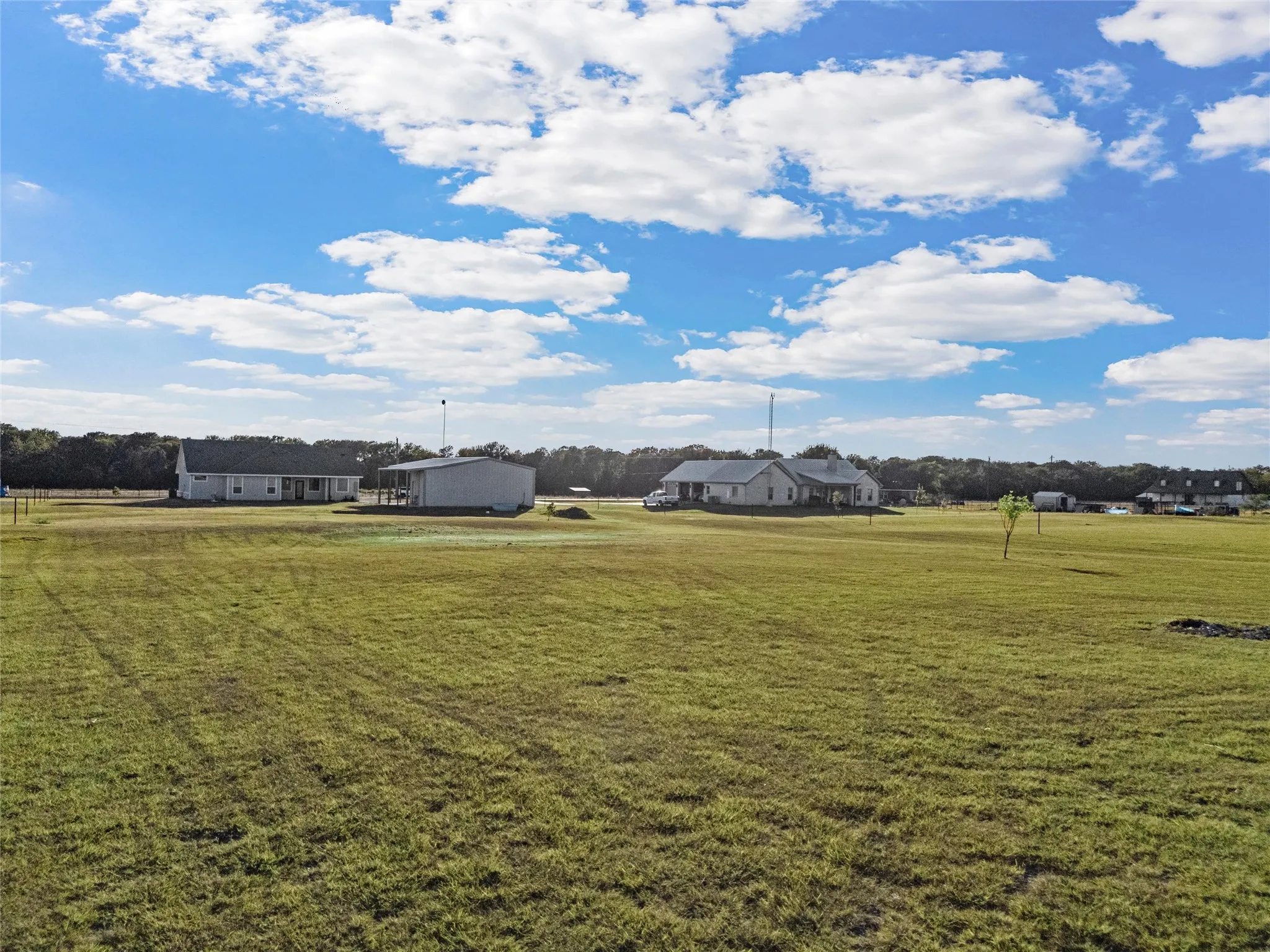 Single Family Residence For Sale in Mc Lennan County , 326 Lone Creek Drive, West, Texas 76691, 4 Bedroom, 2 Bathroom, Garage spaces, 1,897 Sqft, built in 2020, mls#21383539, Real Estate Agent in West, Homes For Sale in Mc Lennan county, Homes For Sale in West, Realtor in West Texas, Real Estate Brokerage Independent Realty Texas, Luminita Cordes Realtor