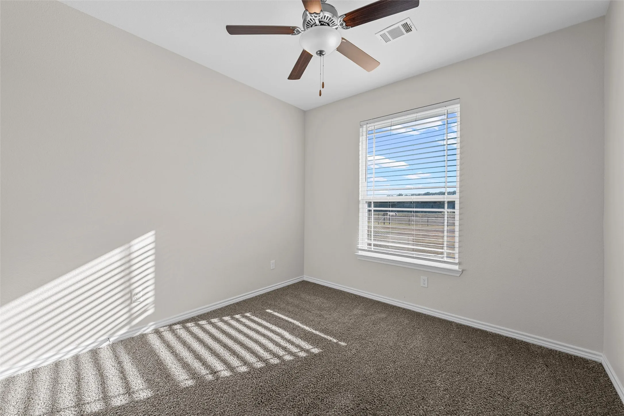 Single Family Residence For Sale in Mc Lennan County , 326 Lone Creek Drive, West, Texas 76691, 4 Bedroom, 2 Bathroom, Garage spaces, 1,897 Sqft, built in 2020, mls#21383539, Real Estate Agent in West, Homes For Sale in Mc Lennan county, Homes For Sale in West, Realtor in West Texas, Real Estate Brokerage Independent Realty Texas, Luminita Cordes Realtor