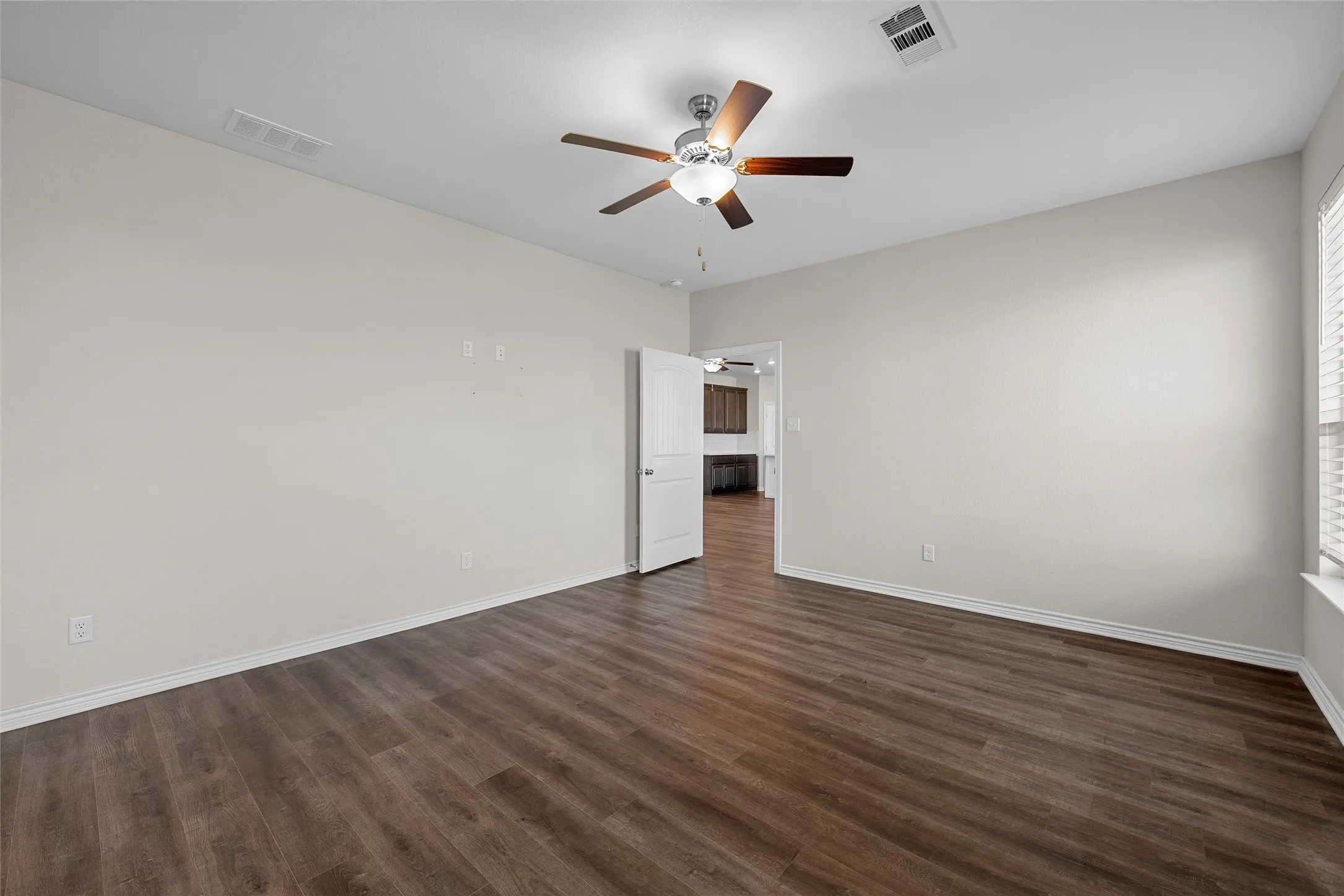 Single Family Residence For Sale in Mc Lennan County , 326 Lone Creek Drive, West, Texas 76691, 4 Bedroom, 2 Bathroom, Garage spaces, 1,897 Sqft, built in 2020, mls#21383539, Real Estate Agent in West, Homes For Sale in Mc Lennan county, Homes For Sale in West, Realtor in West Texas, Real Estate Brokerage Independent Realty Texas, Luminita Cordes Realtor