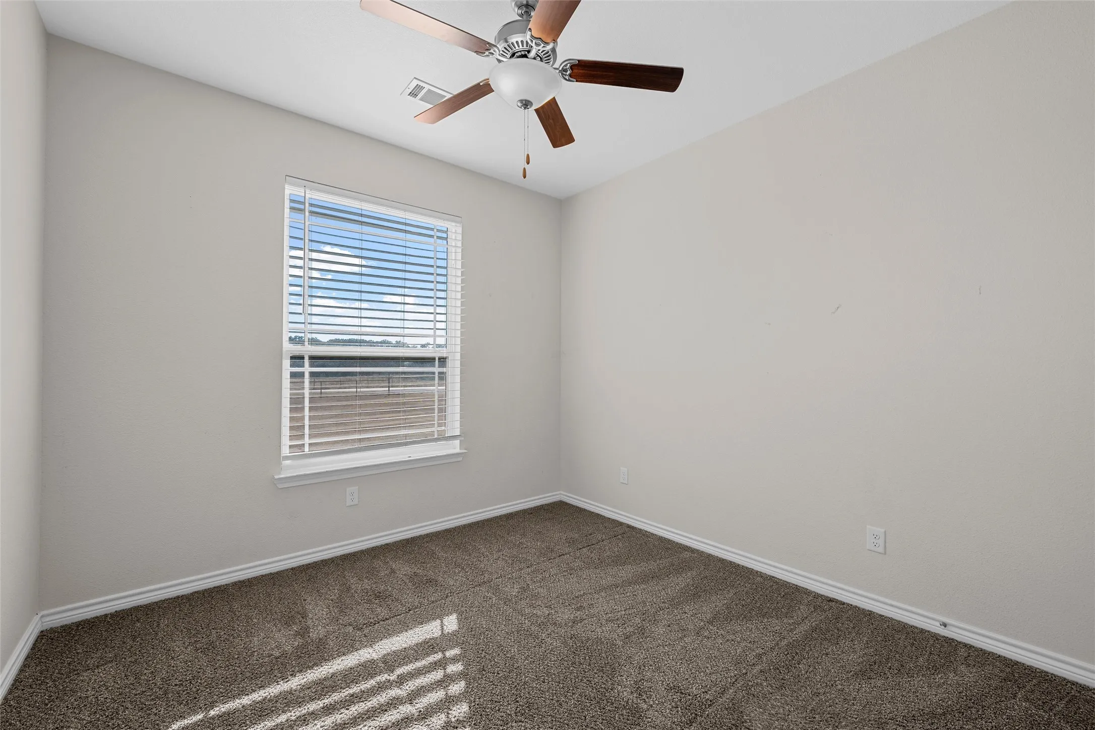 Single Family Residence For Sale in Mc Lennan County , 326 Lone Creek Drive, West, Texas 76691, 4 Bedroom, 2 Bathroom, Garage spaces, 1,897 Sqft, built in 2020, mls#21383539, Real Estate Agent in West, Homes For Sale in Mc Lennan county, Homes For Sale in West, Realtor in West Texas, Real Estate Brokerage Independent Realty Texas, Luminita Cordes Realtor