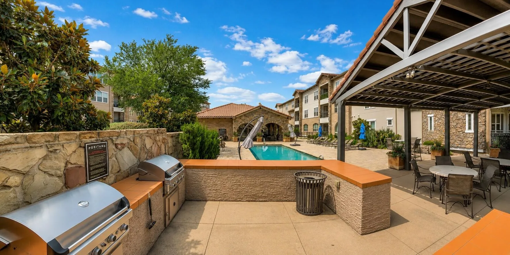 Single Family Residence For Sale in Dallas County , 555 Via Amalfi 312, Irving, Texas 75039, 2 Bedroom, 3 Bathroom, 2 Garage spaces, 1,966 Sqft, built in 2008, mls#21383335, Real Estate Agent in Irving, Homes For Sale in Dallas county, Homes For Sale in Irving, Realtor in Irving Texas, Real Estate Brokerage Independent Realty Texas, Luminita Cordes Realtor