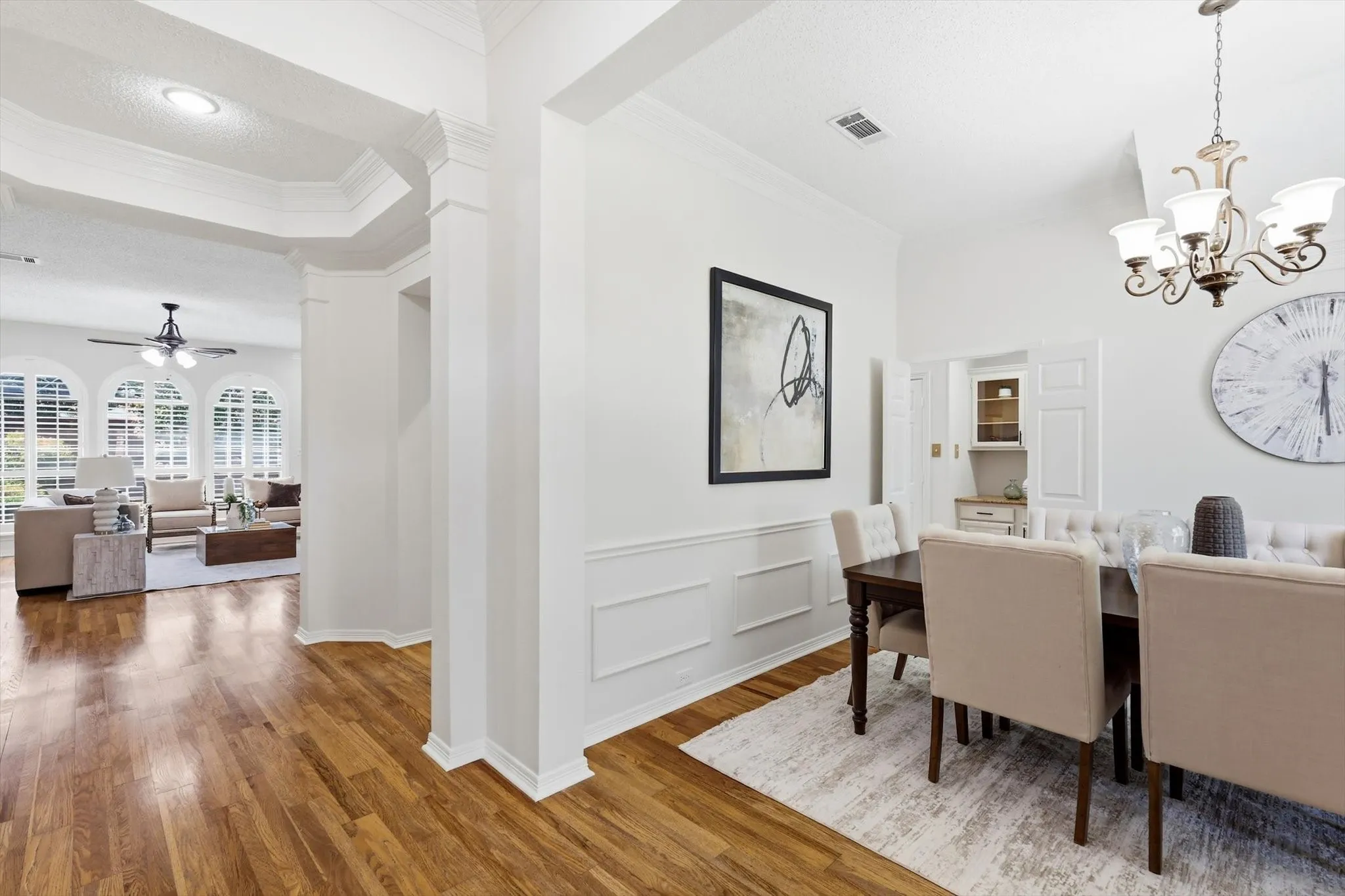 Triple Moulding & Tall Ceilings