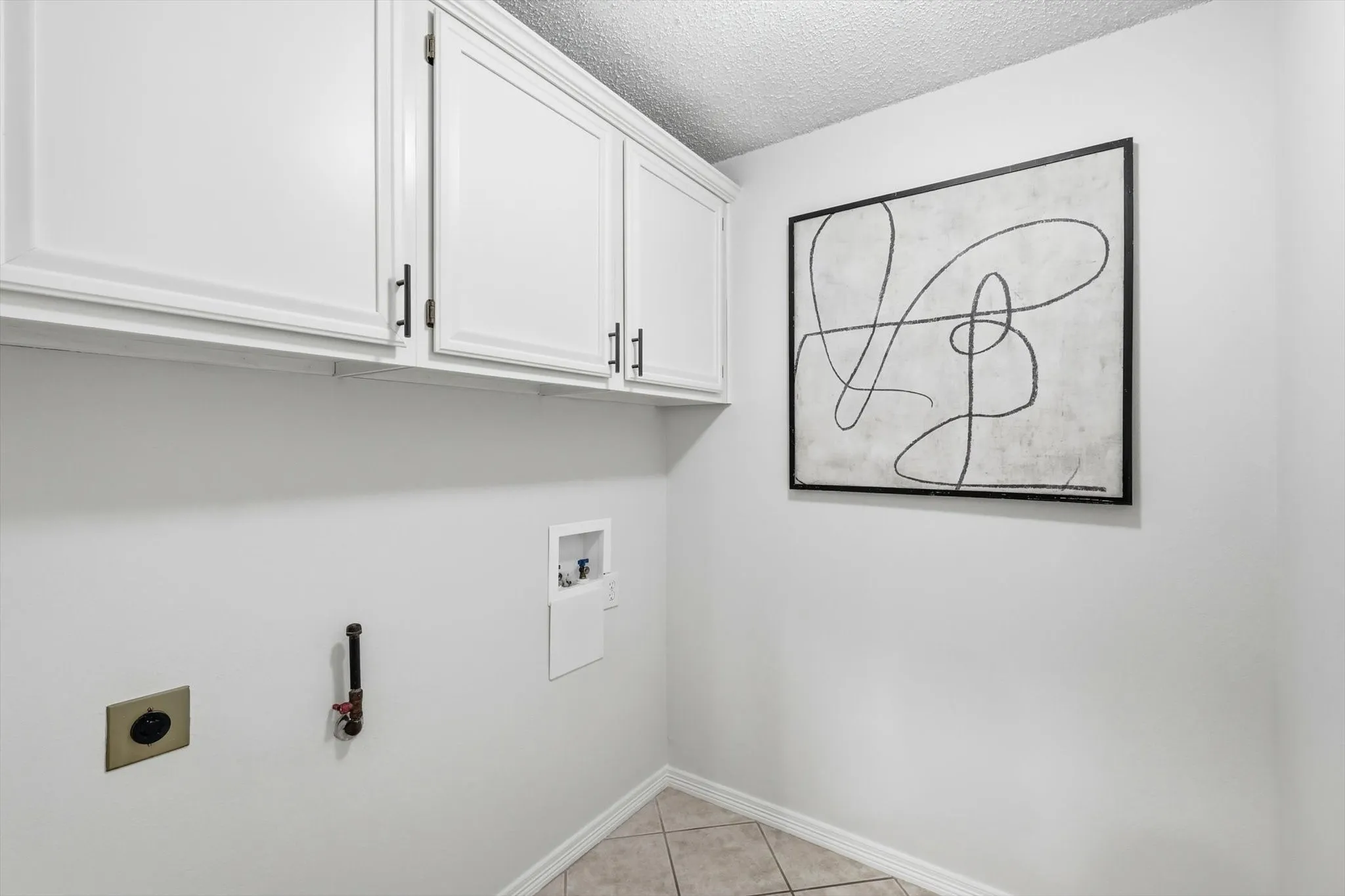 Utility Room w-Gas Hookup & Electric