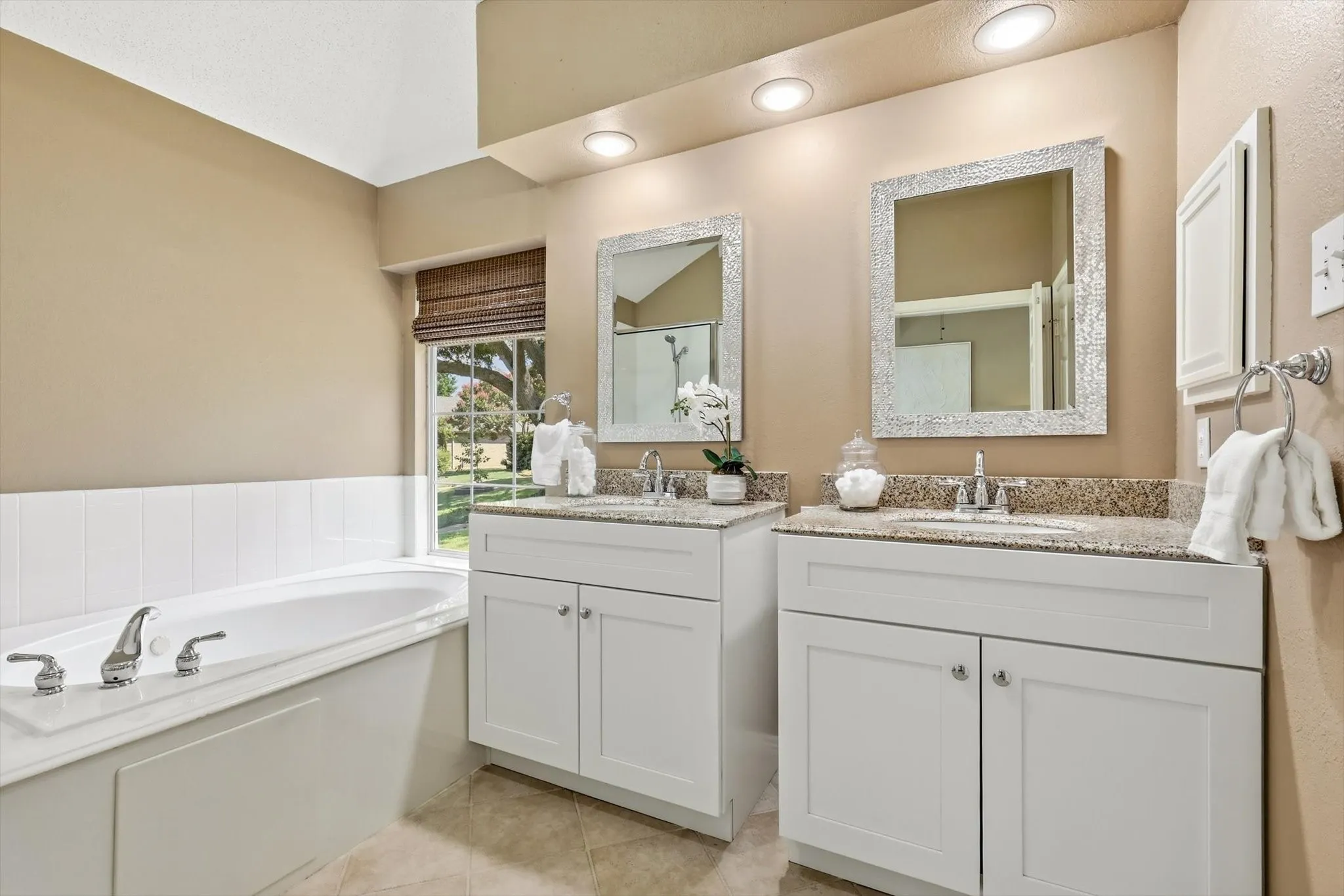 Dual Vanities