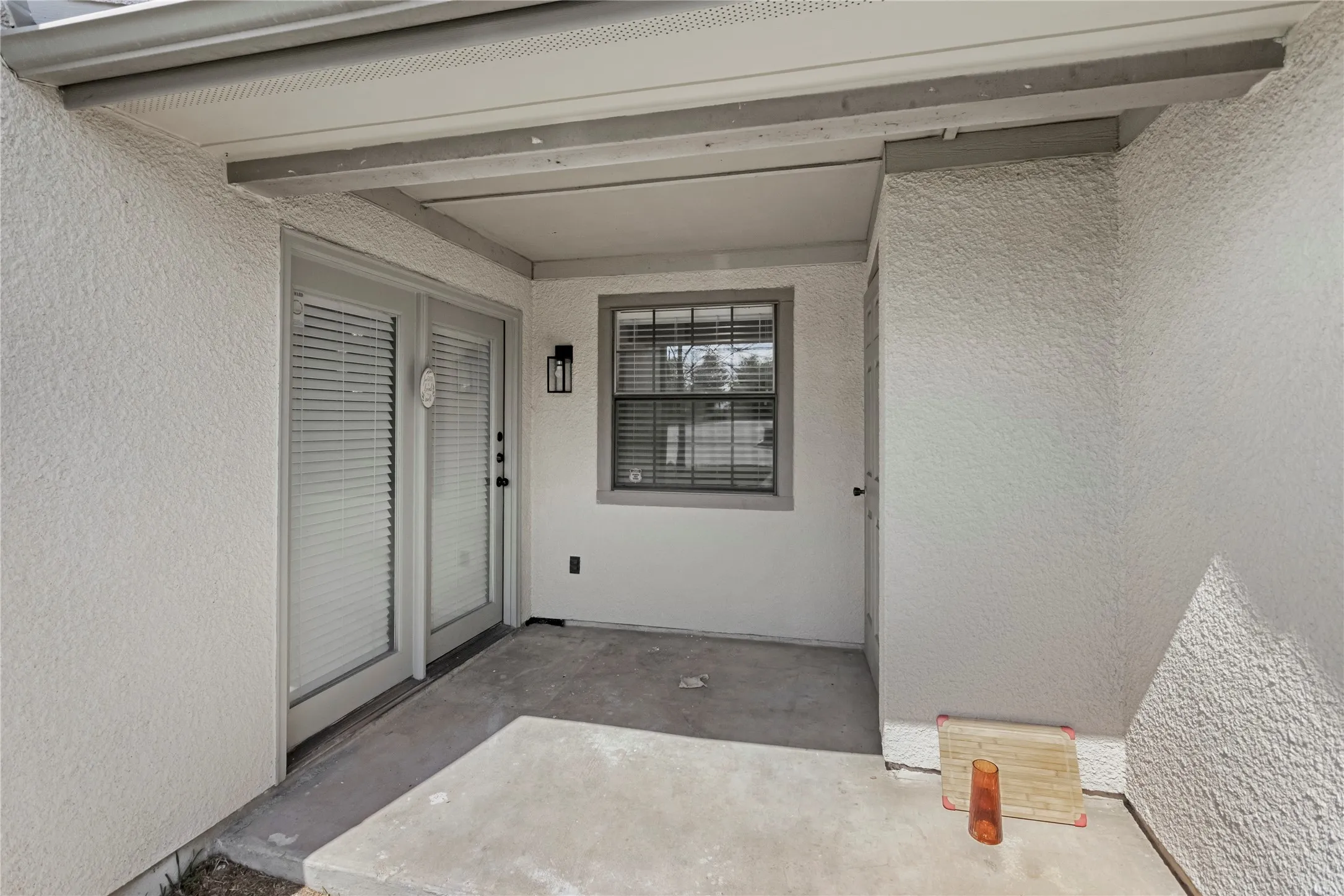 Condominium For Sale in Dallas County , 2835 Keller Springs Road 903, Carrollton, Texas 75006, 2 Bedroom, 3 Bathroom, Garage spaces, 1,264 Sqft, built in 1982, mls#21383995, Real Estate Agent in Carrollton, Homes For Sale in Dallas county, Homes For Sale in Carrollton, Realtor in Carrollton Texas, Real Estate Brokerage Independent Realty Texas, Luminita Cordes Realtor