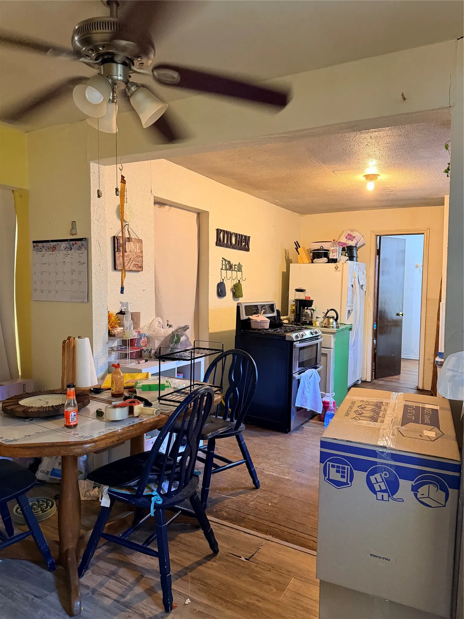 Single Family Residence For Sale in Tarrant County , 3514 Clinton Avenue, Fort Worth, Texas 76106, 3 Bedroom, 1 Bathroom, Garage spaces, 848 Sqft, built in 1954, mls#21383992, Real Estate Agent in Fort Worth, Homes For Sale in Tarrant county, Homes For Sale in Fort Worth, Realtor in Fort Worth Texas, Real Estate Brokerage Independent Realty Texas, Luminita Cordes Realtor