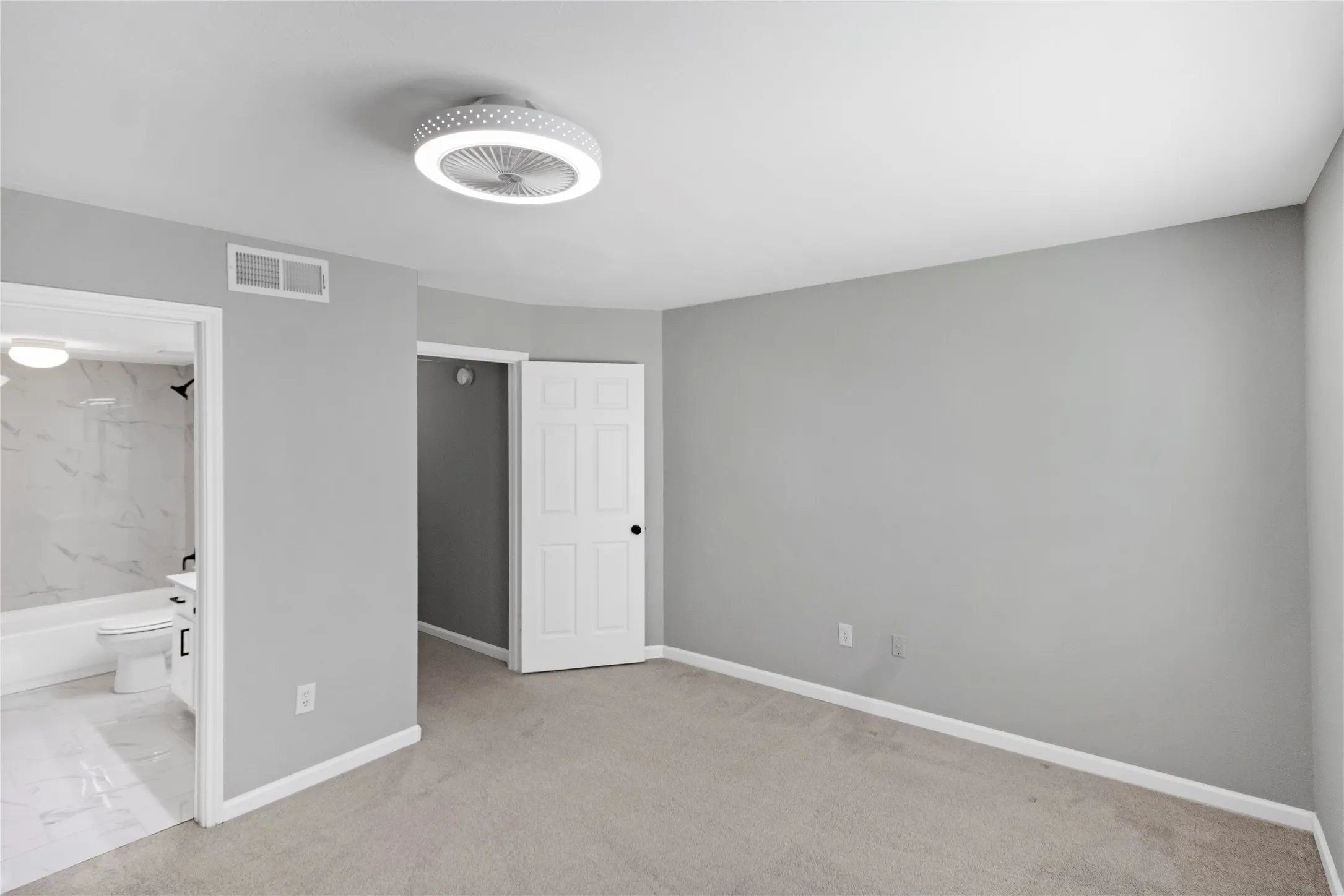 Condominium For Rent in Dallas County , 2835 Keller Springs Road 903, Carrollton, Texas 75006, 2 Bedroom, 3 Bathroom, Garage spaces, 1,264 Sqft, built in 1982, mls#21383997, Real Estate Agent in Carrollton, Homes For Rent in Dallas county, Homes For Rent in Carrollton, Realtor in Carrollton Texas, Real Estate Brokerage Independent Realty Texas, Luminita Cordes Realtor