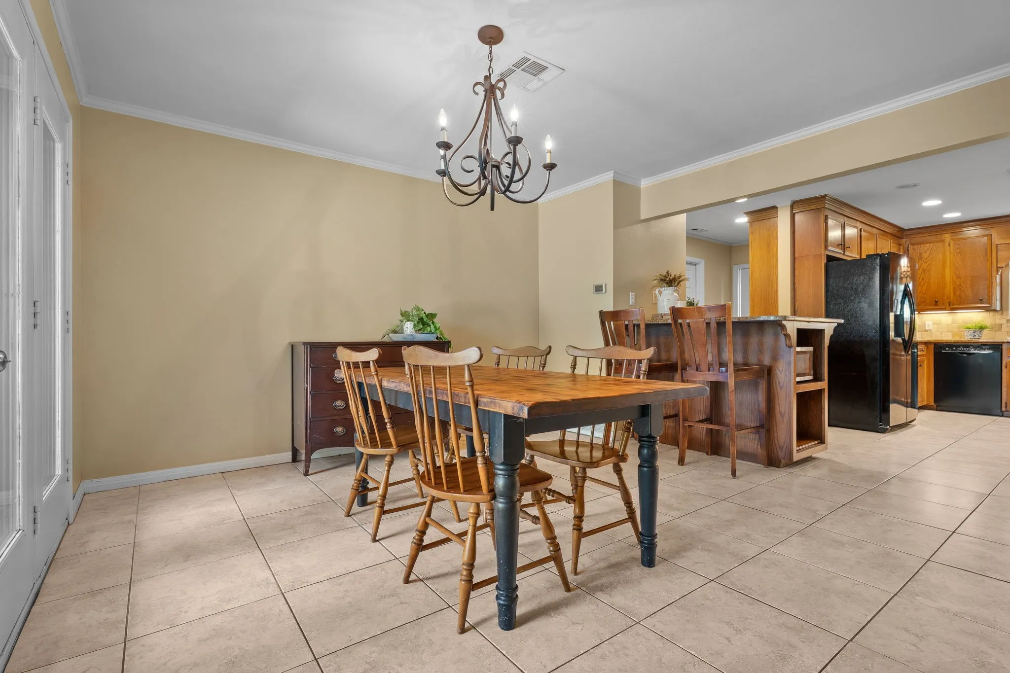 Single Family Residence For Sale in Mc Lennan County , 10026 Forest View Drive, Woodway, Texas 76712, 4 Bedroom, 3 Bathroom, 2 Garage spaces, 3,929 Sqft, built in 1984, mls#21383825, Real Estate Agent in Woodway, Homes For Sale in Mc Lennan county, Homes For Sale in Woodway, Realtor in Woodway Texas, Real Estate Brokerage Independent Realty Texas, Luminita Cordes Realtor
