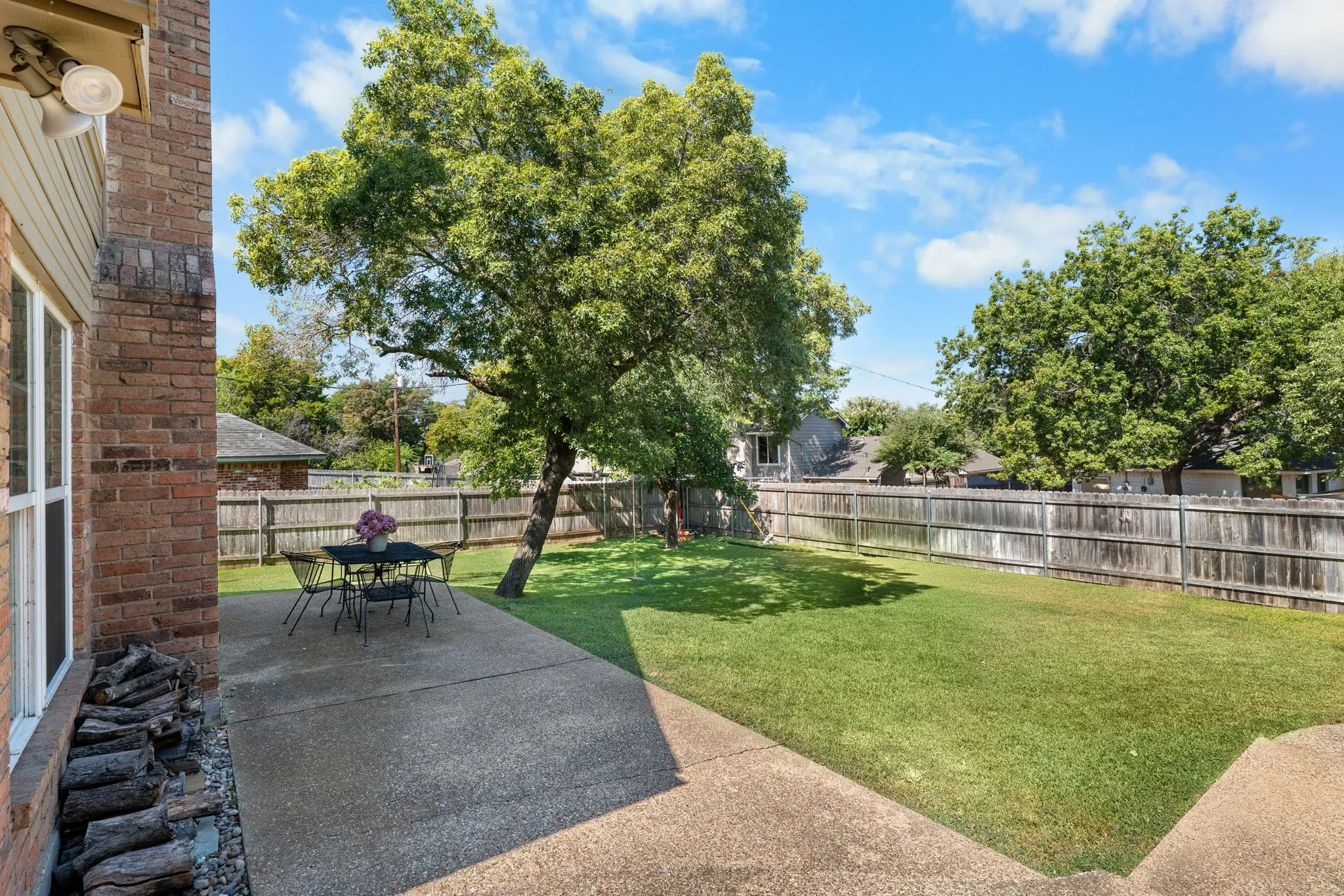 Single Family Residence For Sale in Mc Lennan County , 10026 Forest View Drive, Woodway, Texas 76712, 4 Bedroom, 3 Bathroom, 2 Garage spaces, 3,929 Sqft, built in 1984, mls#21383825, Real Estate Agent in Woodway, Homes For Sale in Mc Lennan county, Homes For Sale in Woodway, Realtor in Woodway Texas, Real Estate Brokerage Independent Realty Texas, Luminita Cordes Realtor