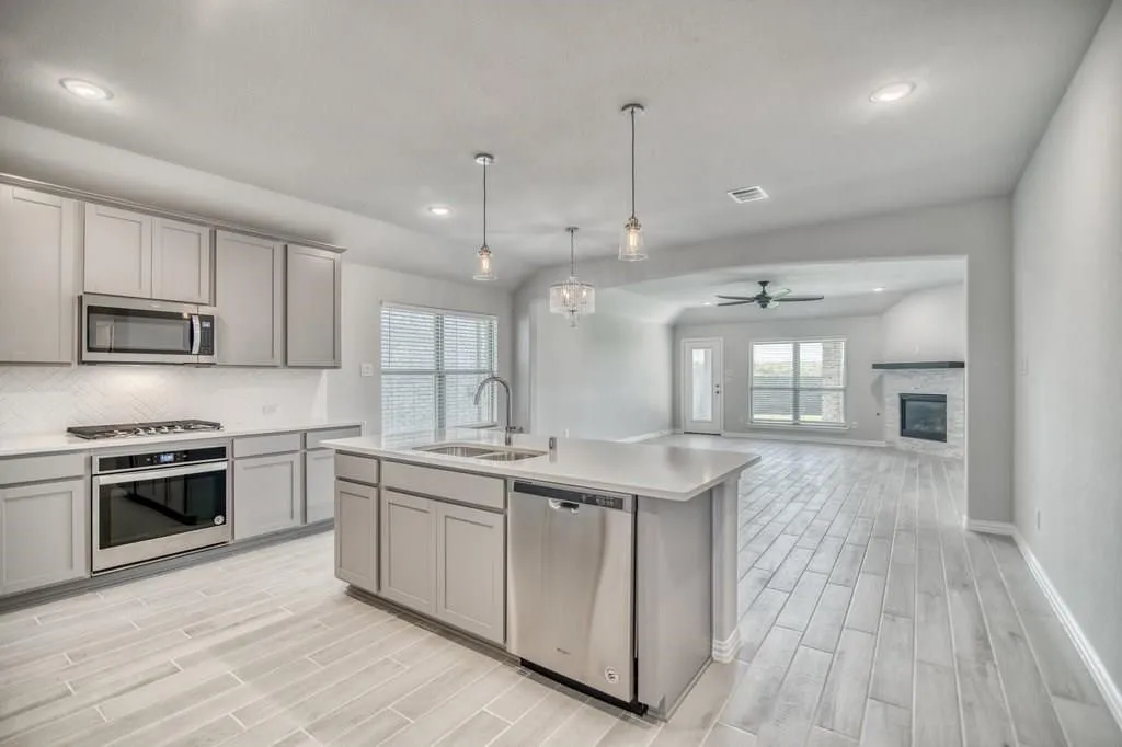 Single Family Residence For Sale in Denton County , 1909 Miramar Court, Little Elm, Texas 75068, 3 Bedroom, 2 Bathroom, 2 Garage spaces, 1,911 Sqft, built in 2020, mls#21383708, Real Estate Agent in Little Elm, Homes For Sale in Denton county, Homes For Sale in Little Elm, Realtor in Little Elm Texas, Real Estate Brokerage Independent Realty Texas, Luminita Cordes Realtor