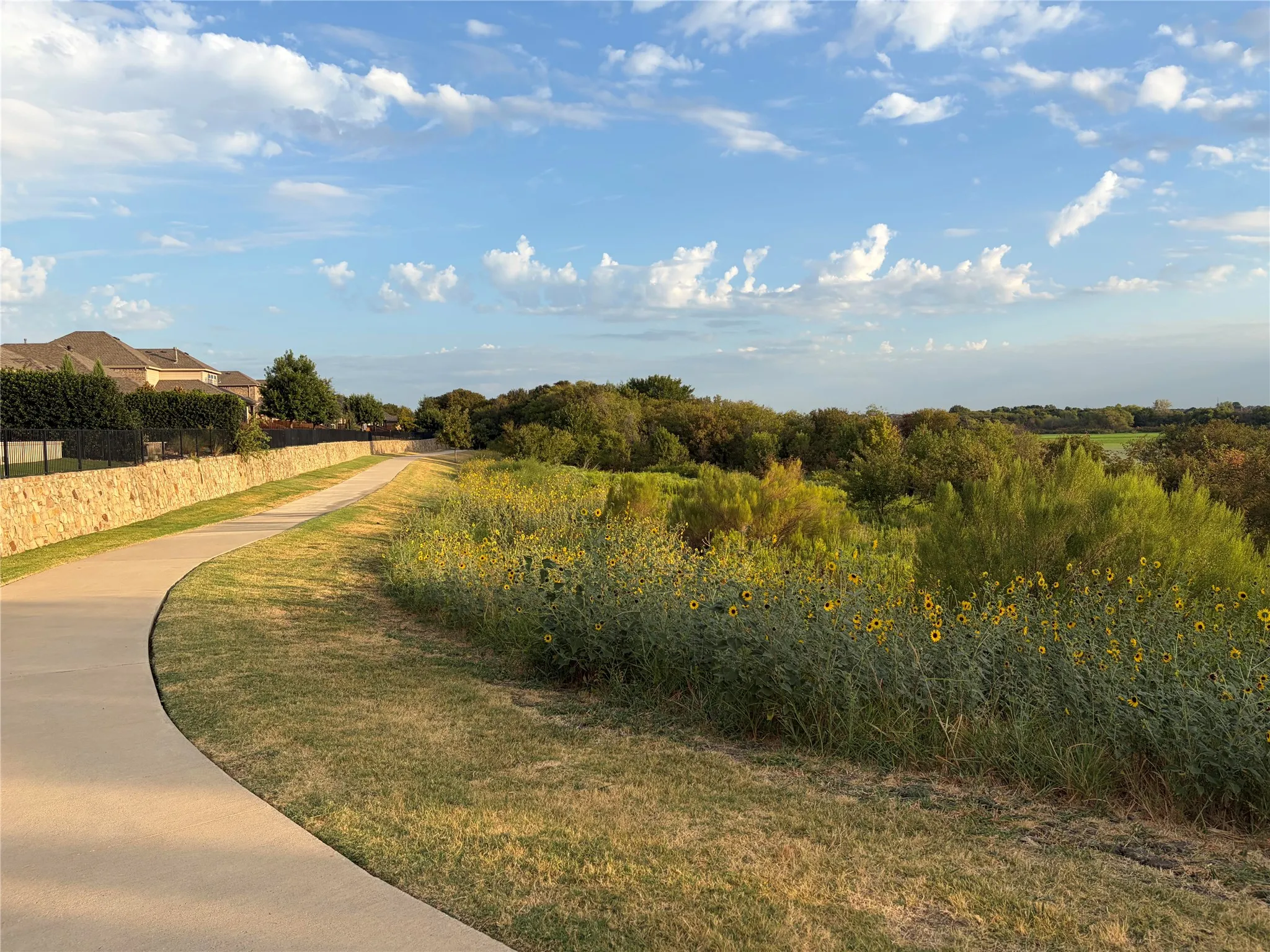 Single Family Residence For Sale in Denton County , 1909 Miramar Court, Little Elm, Texas 75068, 3 Bedroom, 2 Bathroom, 2 Garage spaces, 1,911 Sqft, built in 2020, mls#21383708, Real Estate Agent in Little Elm, Homes For Sale in Denton county, Homes For Sale in Little Elm, Realtor in Little Elm Texas, Real Estate Brokerage Independent Realty Texas, Luminita Cordes Realtor