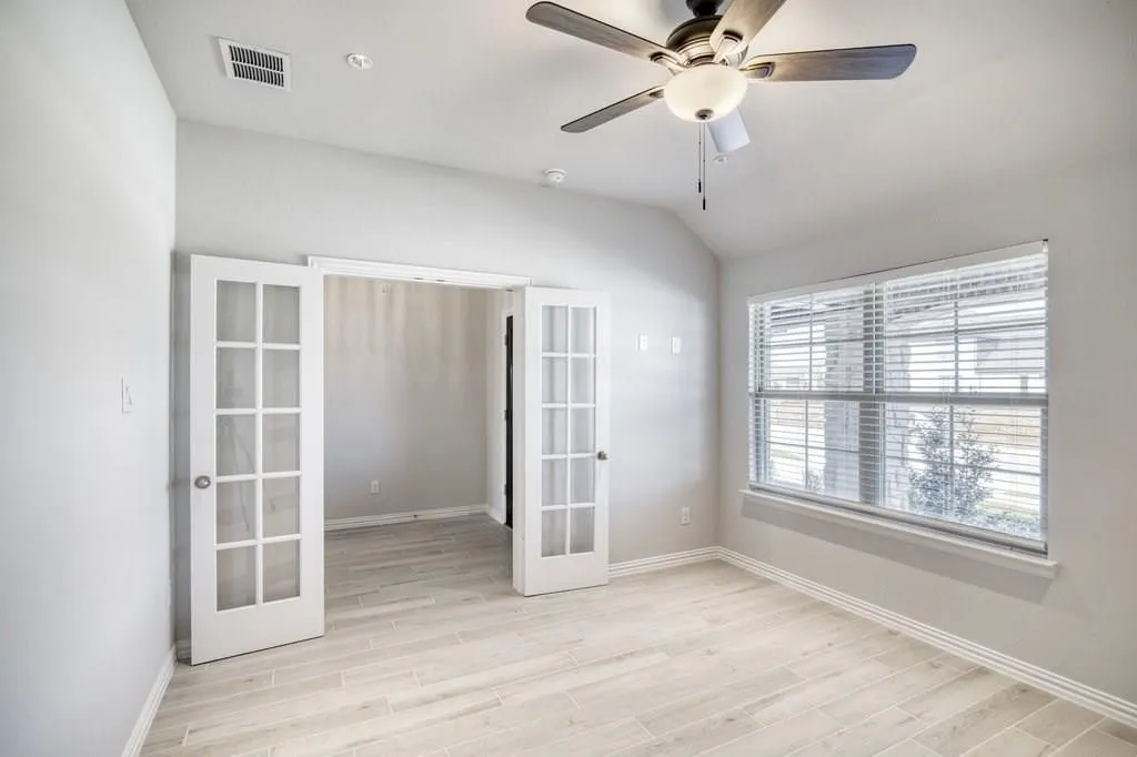 Single Family Residence For Sale in Denton County , 1909 Miramar Court, Little Elm, Texas 75068, 3 Bedroom, 2 Bathroom, 2 Garage spaces, 1,911 Sqft, built in 2020, mls#21383708, Real Estate Agent in Little Elm, Homes For Sale in Denton county, Homes For Sale in Little Elm, Realtor in Little Elm Texas, Real Estate Brokerage Independent Realty Texas, Luminita Cordes Realtor