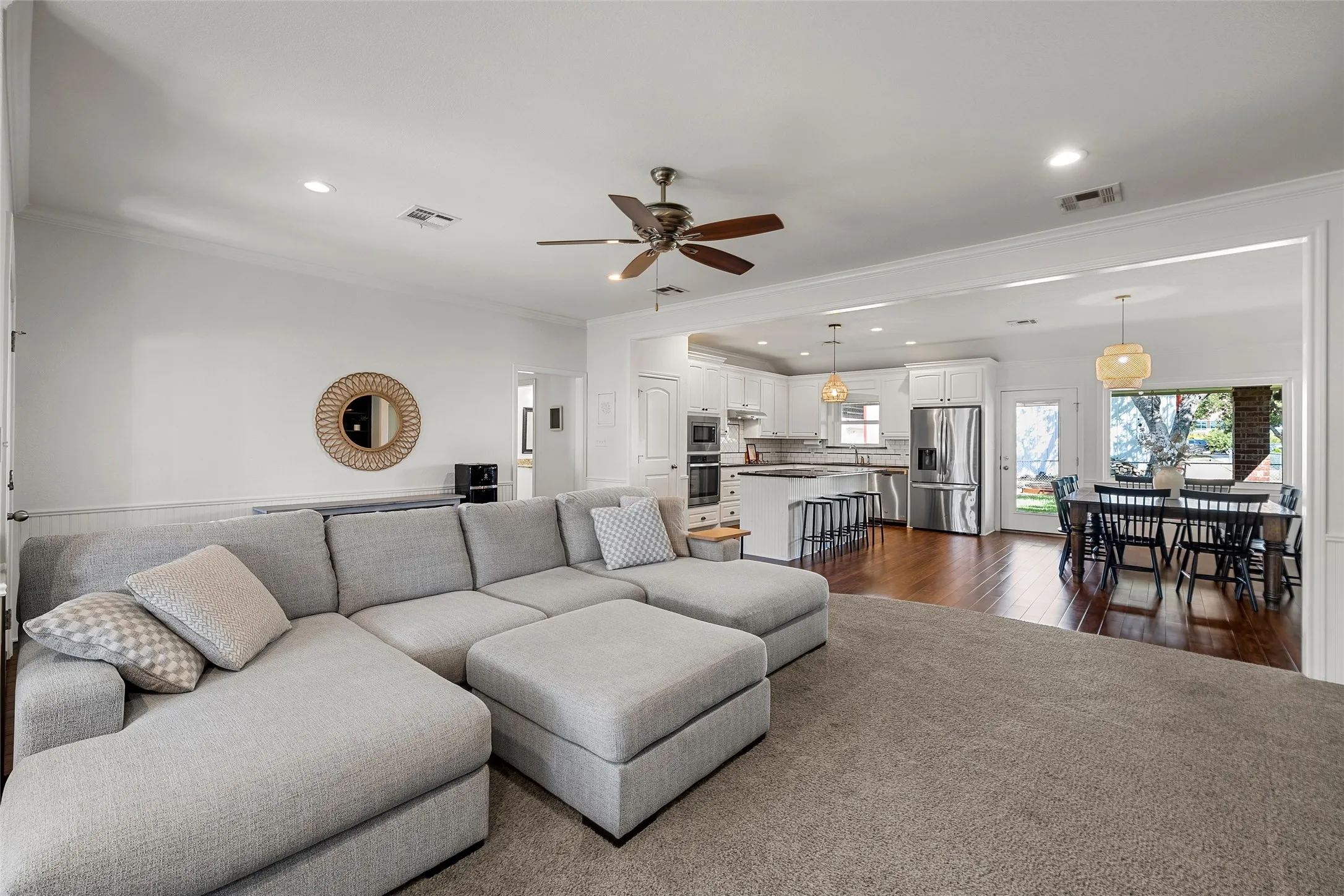 Single Family Residence For Sale in Mc Lennan County , 1004 N Main Street, West, Texas 76691, 3 Bedroom, 3 Bathroom, 2 Garage spaces, 2,301 Sqft, built in 2013, mls#21382923, Real Estate Agent in West, Homes For Sale in Mc Lennan county, Homes For Sale in West, Realtor in West Texas, Real Estate Brokerage Independent Realty Texas, Luminita Cordes Realtor
