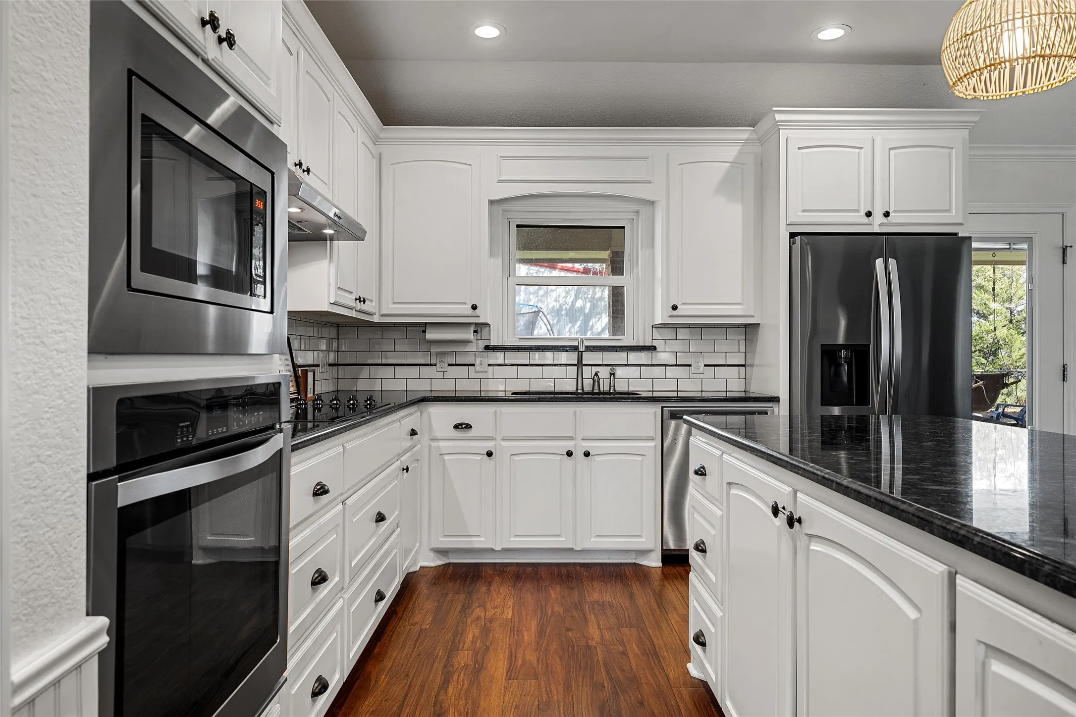 Single Family Residence For Sale in Mc Lennan County , 1004 N Main Street, West, Texas 76691, 3 Bedroom, 3 Bathroom, 2 Garage spaces, 2,301 Sqft, built in 2013, mls#21382923, Real Estate Agent in West, Homes For Sale in Mc Lennan county, Homes For Sale in West, Realtor in West Texas, Real Estate Brokerage Independent Realty Texas, Luminita Cordes Realtor