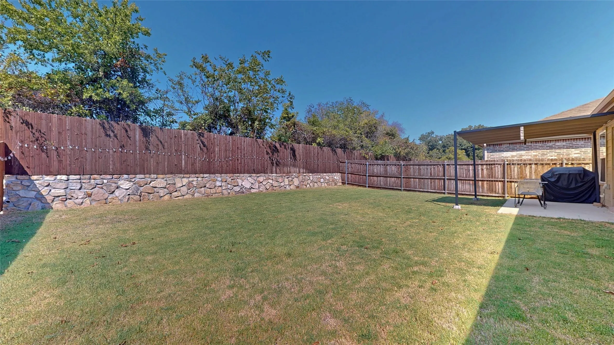 Single Family Residence For Sale in Denton County , 2520 Pecan Park Drive, Denton, Texas 76208, 4 Bedroom, 3 Bathroom, 2 Garage spaces, 2,760 Sqft, built in 2023, mls#21383990, Real Estate Agent in Denton, Homes For Sale in Denton county, Homes For Sale in Denton, Realtor in Denton Texas, Real Estate Brokerage Independent Realty Texas, Luminita Cordes Realtor
