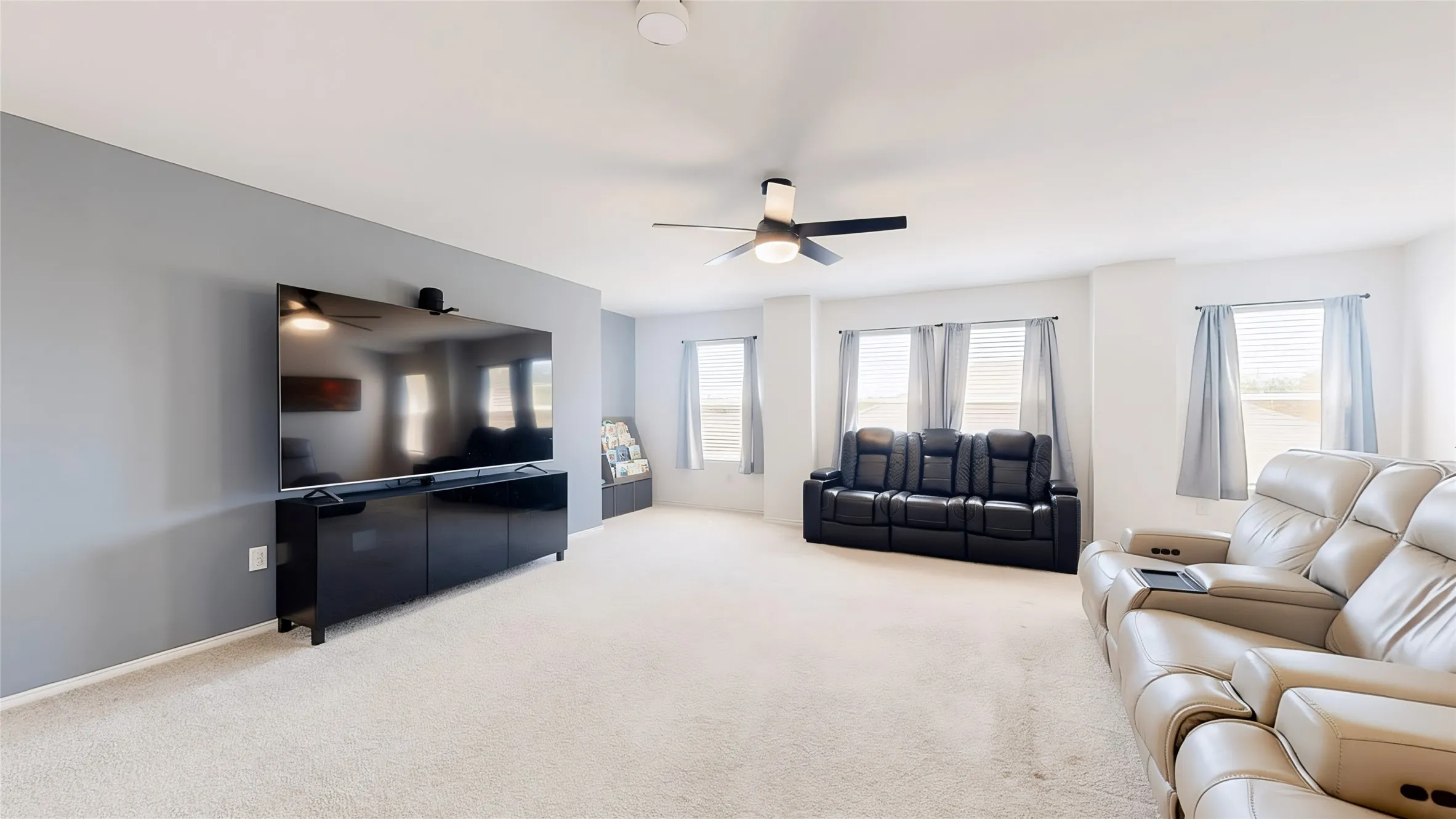Single Family Residence For Sale in Denton County , 2520 Pecan Park Drive, Denton, Texas 76208, 4 Bedroom, 3 Bathroom, 2 Garage spaces, 2,760 Sqft, built in 2023, mls#21383990, Real Estate Agent in Denton, Homes For Sale in Denton county, Homes For Sale in Denton, Realtor in Denton Texas, Real Estate Brokerage Independent Realty Texas, Luminita Cordes Realtor