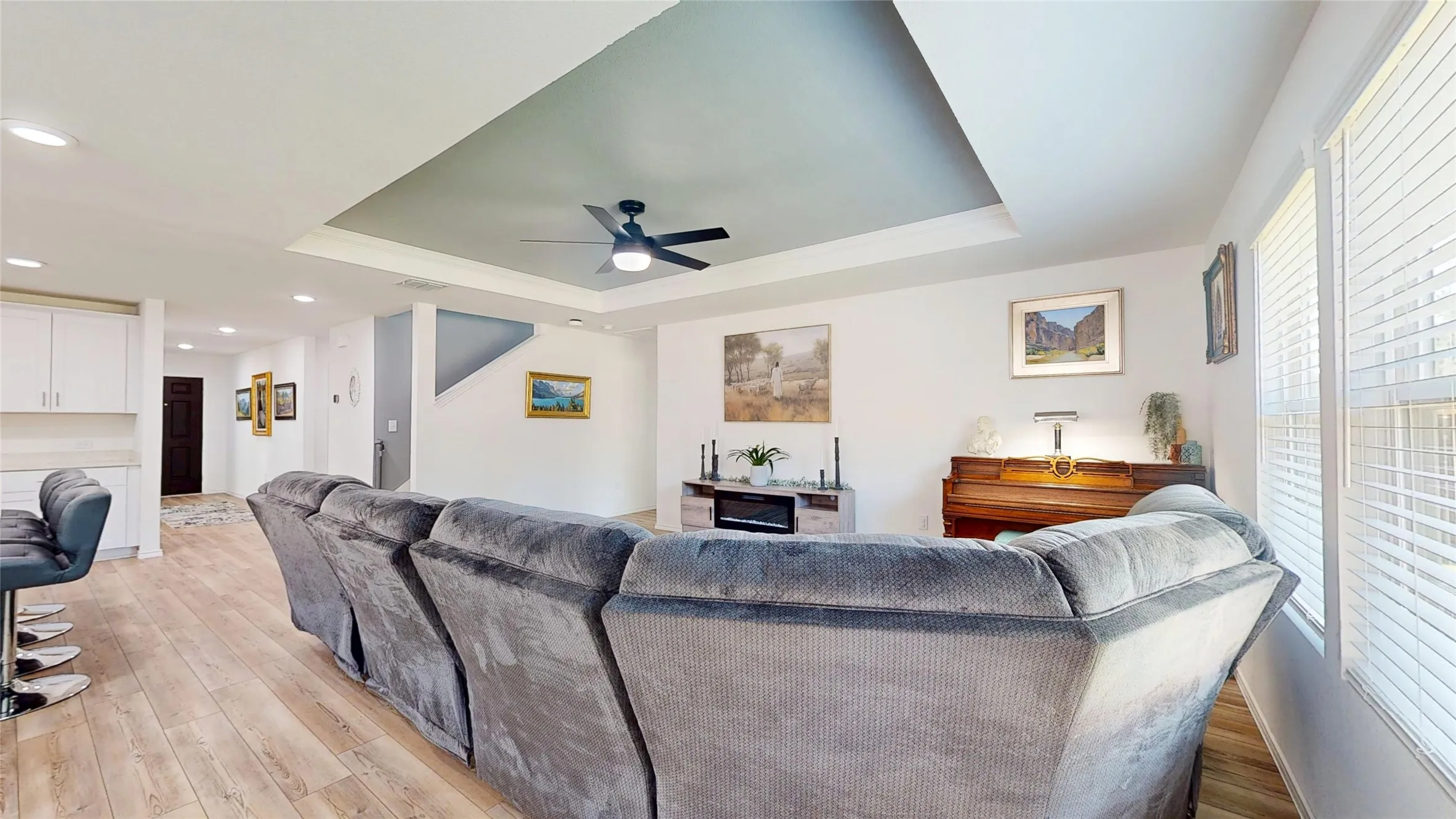 Single Family Residence For Sale in Denton County , 2520 Pecan Park Drive, Denton, Texas 76208, 4 Bedroom, 3 Bathroom, 2 Garage spaces, 2,760 Sqft, built in 2023, mls#21383990, Real Estate Agent in Denton, Homes For Sale in Denton county, Homes For Sale in Denton, Realtor in Denton Texas, Real Estate Brokerage Independent Realty Texas, Luminita Cordes Realtor