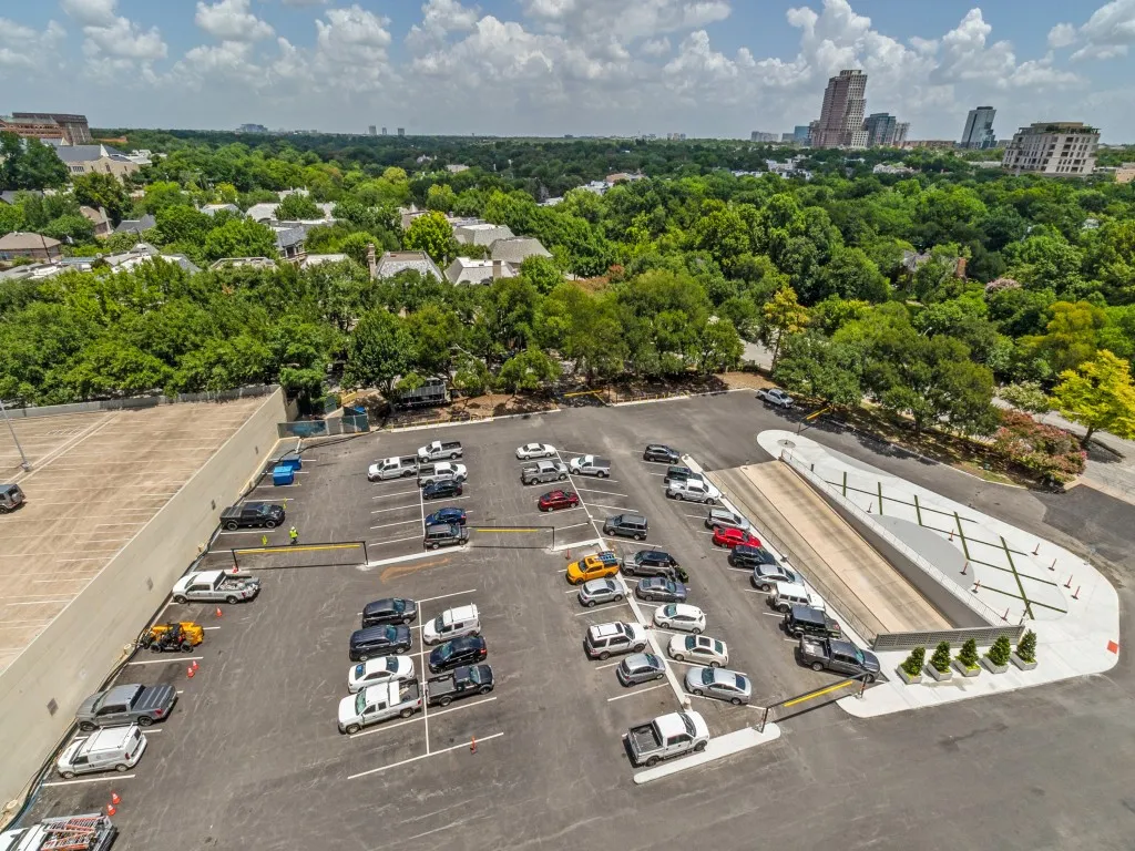 Condominium For Rent in Dallas County , 3883 Turtle Creek Boulevard 1417, Dallas, Texas 75219, 1 Bedroom, 1 Bathroom, 1 Garage spaces, 863 Sqft, built in 1963, mls#21384005, Real Estate Agent in Dallas, Homes For Rent in Dallas county, Homes For Rent in Dallas, Realtor in Dallas Texas, Real Estate Brokerage Independent Realty Texas, Luminita Cordes Realtor