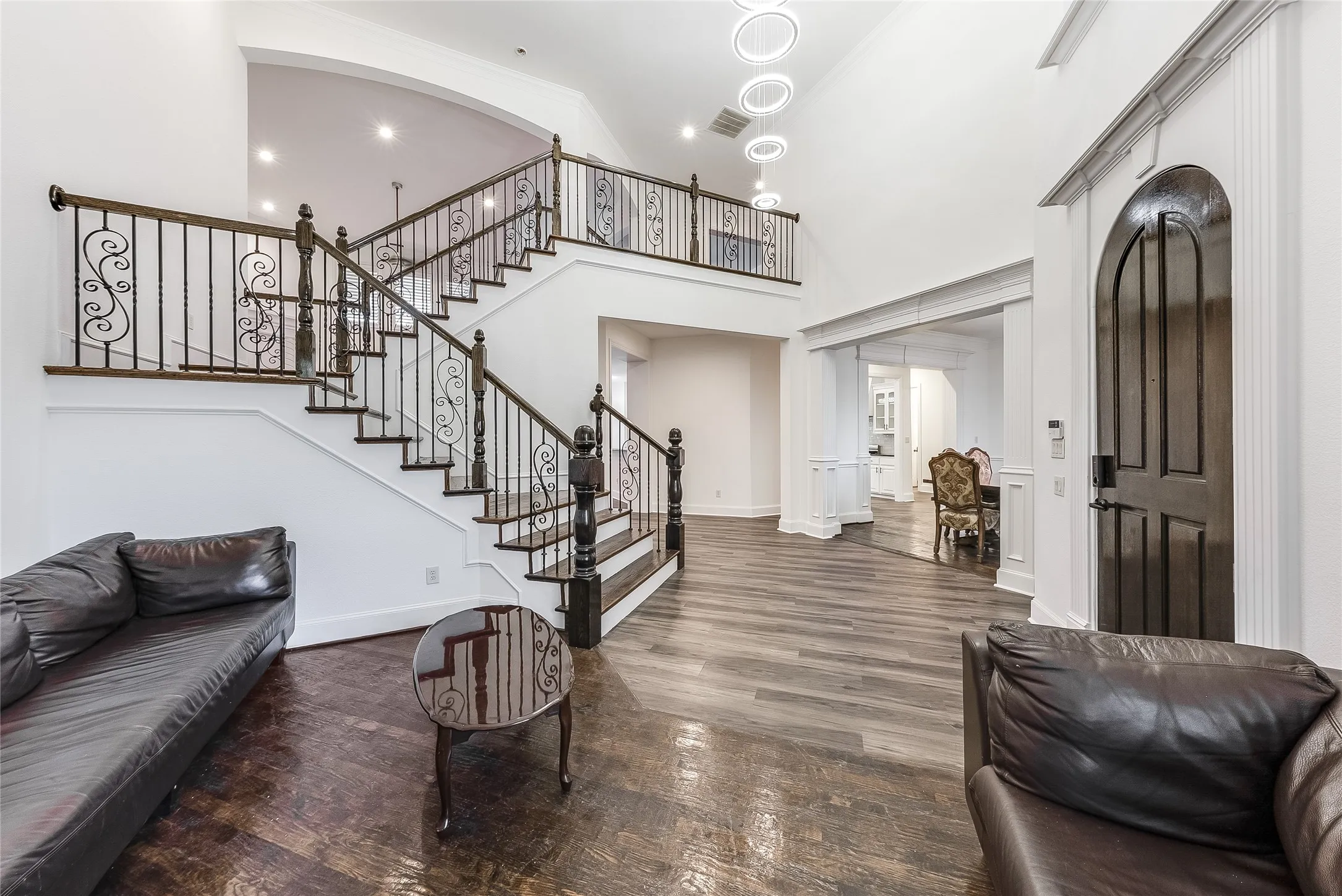 Single Family Residence For Sale in Denton County , 1207 Silentbrook Court, Frisco, Texas 75036, 5 Bedroom, 5 Bathroom, 3 Garage spaces, 5,247 Sqft, built in 2005, mls#21376754, Real Estate Agent in Frisco, Homes For Sale in Denton county, Homes For Sale in Frisco, Realtor in Frisco Texas, Real Estate Brokerage Independent Realty Texas, Luminita Cordes Realtor