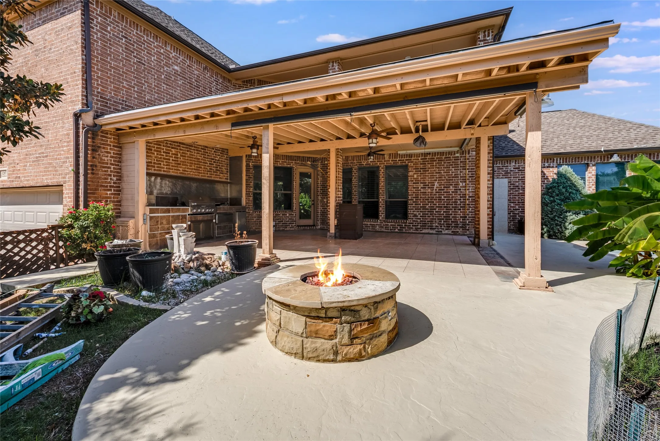 Single Family Residence For Sale in Denton County , 1207 Silentbrook Court, Frisco, Texas 75036, 5 Bedroom, 5 Bathroom, 3 Garage spaces, 5,247 Sqft, built in 2005, mls#21376754, Real Estate Agent in Frisco, Homes For Sale in Denton county, Homes For Sale in Frisco, Realtor in Frisco Texas, Real Estate Brokerage Independent Realty Texas, Luminita Cordes Realtor