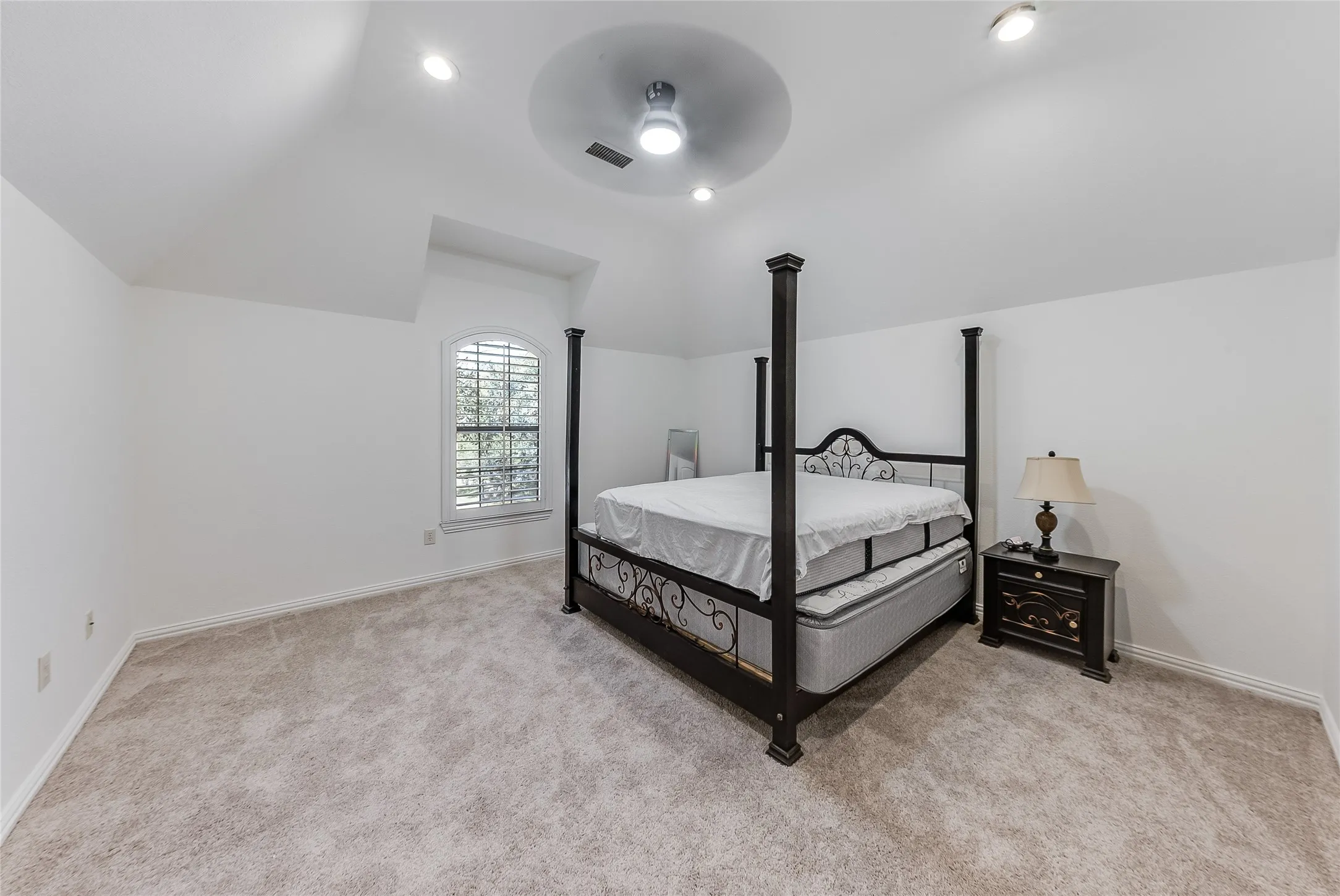 Single Family Residence For Sale in Denton County , 1207 Silentbrook Court, Frisco, Texas 75036, 5 Bedroom, 5 Bathroom, 3 Garage spaces, 5,247 Sqft, built in 2005, mls#21376754, Real Estate Agent in Frisco, Homes For Sale in Denton county, Homes For Sale in Frisco, Realtor in Frisco Texas, Real Estate Brokerage Independent Realty Texas, Luminita Cordes Realtor