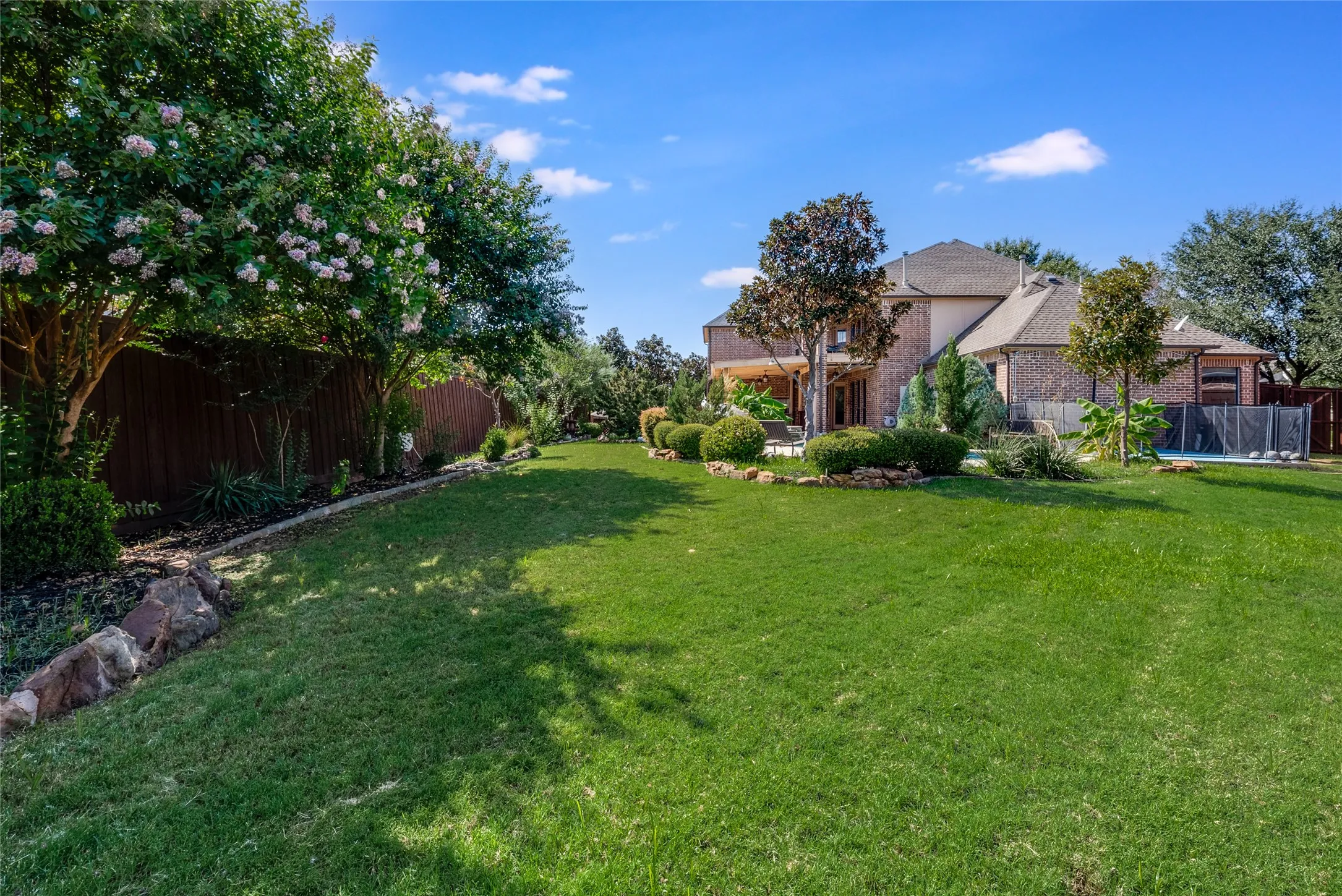 Single Family Residence For Sale in Denton County , 1207 Silentbrook Court, Frisco, Texas 75036, 5 Bedroom, 5 Bathroom, 3 Garage spaces, 5,247 Sqft, built in 2005, mls#21376754, Real Estate Agent in Frisco, Homes For Sale in Denton county, Homes For Sale in Frisco, Realtor in Frisco Texas, Real Estate Brokerage Independent Realty Texas, Luminita Cordes Realtor