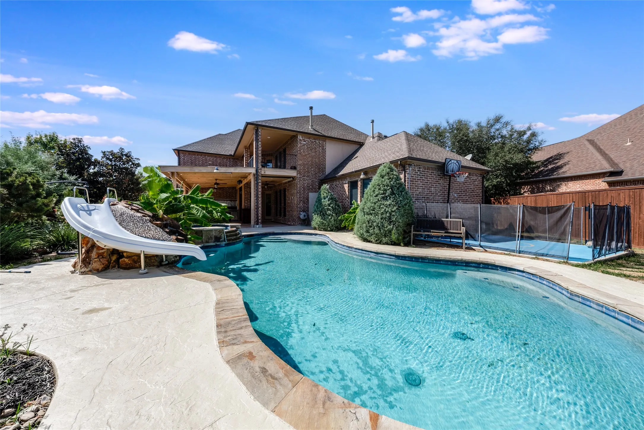 Single Family Residence For Sale in Denton County , 1207 Silentbrook Court, Frisco, Texas 75036, 5 Bedroom, 5 Bathroom, 3 Garage spaces, 5,247 Sqft, built in 2005, mls#21376754, Real Estate Agent in Frisco, Homes For Sale in Denton county, Homes For Sale in Frisco, Realtor in Frisco Texas, Real Estate Brokerage Independent Realty Texas, Luminita Cordes Realtor