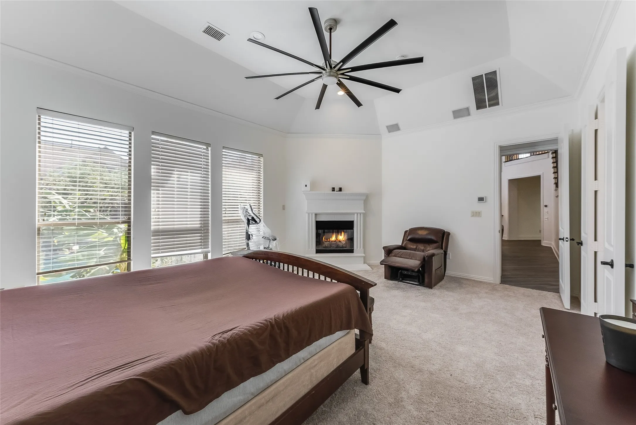 Single Family Residence For Sale in Denton County , 1207 Silentbrook Court, Frisco, Texas 75036, 5 Bedroom, 5 Bathroom, 3 Garage spaces, 5,247 Sqft, built in 2005, mls#21376754, Real Estate Agent in Frisco, Homes For Sale in Denton county, Homes For Sale in Frisco, Realtor in Frisco Texas, Real Estate Brokerage Independent Realty Texas, Luminita Cordes Realtor