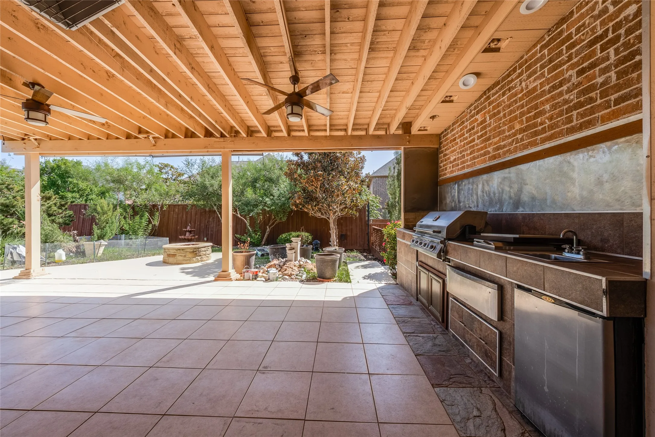 Single Family Residence For Sale in Denton County , 1207 Silentbrook Court, Frisco, Texas 75036, 5 Bedroom, 5 Bathroom, 3 Garage spaces, 5,247 Sqft, built in 2005, mls#21376754, Real Estate Agent in Frisco, Homes For Sale in Denton county, Homes For Sale in Frisco, Realtor in Frisco Texas, Real Estate Brokerage Independent Realty Texas, Luminita Cordes Realtor