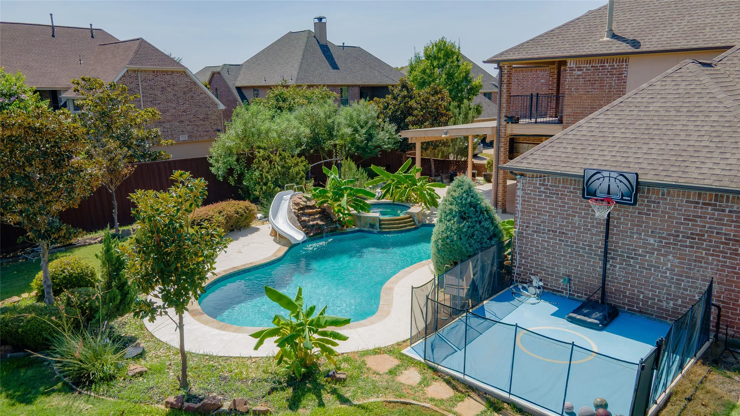 Single Family Residence For Sale in Denton County , 1207 Silentbrook Court, Frisco, Texas 75036, 5 Bedroom, 5 Bathroom, 3 Garage spaces, 5,247 Sqft, built in 2005, mls#21376754, Real Estate Agent in Frisco, Homes For Sale in Denton county, Homes For Sale in Frisco, Realtor in Frisco Texas, Real Estate Brokerage Independent Realty Texas, Luminita Cordes Realtor