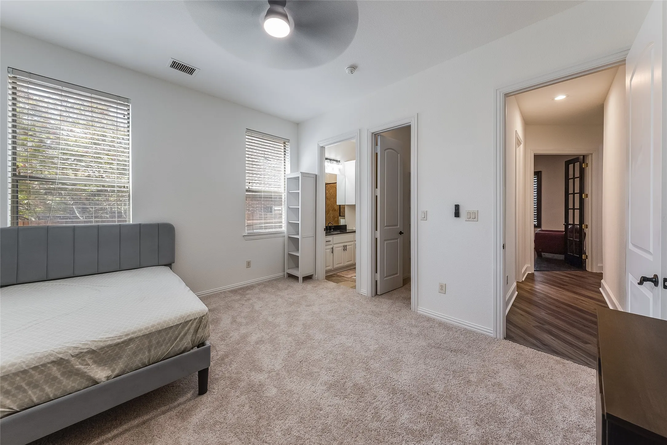 Single Family Residence For Sale in Denton County , 1207 Silentbrook Court, Frisco, Texas 75036, 5 Bedroom, 5 Bathroom, 3 Garage spaces, 5,247 Sqft, built in 2005, mls#21376754, Real Estate Agent in Frisco, Homes For Sale in Denton county, Homes For Sale in Frisco, Realtor in Frisco Texas, Real Estate Brokerage Independent Realty Texas, Luminita Cordes Realtor