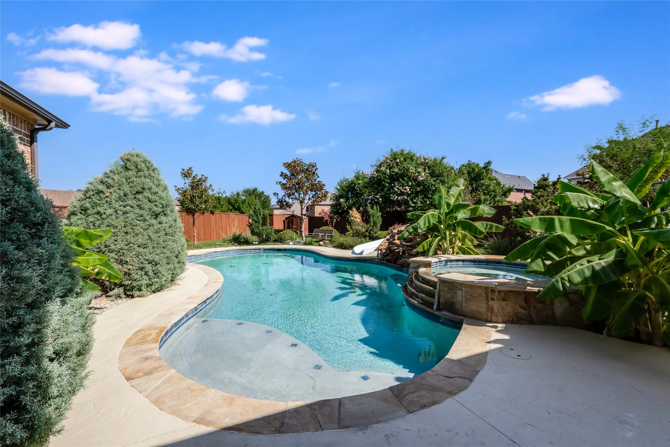 Single Family Residence For Sale in Denton County , 1207 Silentbrook Court, Frisco, Texas 75036, 5 Bedroom, 5 Bathroom, 3 Garage spaces, 5,247 Sqft, built in 2005, mls#21376754, Real Estate Agent in Frisco, Homes For Sale in Denton county, Homes For Sale in Frisco, Realtor in Frisco Texas, Real Estate Brokerage Independent Realty Texas, Luminita Cordes Realtor