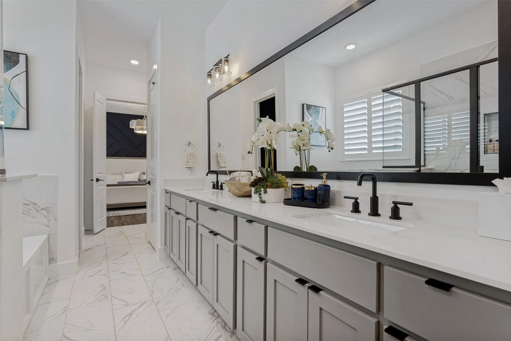 Single Family Residence For Sale in Dallas County , 3509 The Commons Parkway, Sachse, Texas 75048, 4 Bedroom, 4 Bathroom, 2 Garage spaces, 2,586 Sqft, built in 2021, mls#21380128, Real Estate Agent in Sachse, Homes For Sale in Dallas county, Homes For Sale in Sachse, Realtor in Sachse Texas, Real Estate Brokerage Independent Realty Texas, Luminita Cordes Realtor