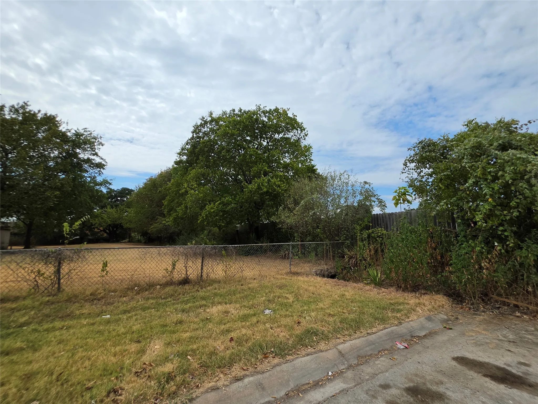 Unimproved Land For Sale in Dallas County , 701 Angus Drive, Dallas, Texas 75217, 0, 0, Garage spaces, 0 Sqft, built in 0, mls#21384009, Real Estate Agent in Dallas, Homes For Sale in Dallas county, Homes For Sale in Dallas, Realtor in Dallas Texas, Real Estate Brokerage Independent Realty Texas, Luminita Cordes Realtor