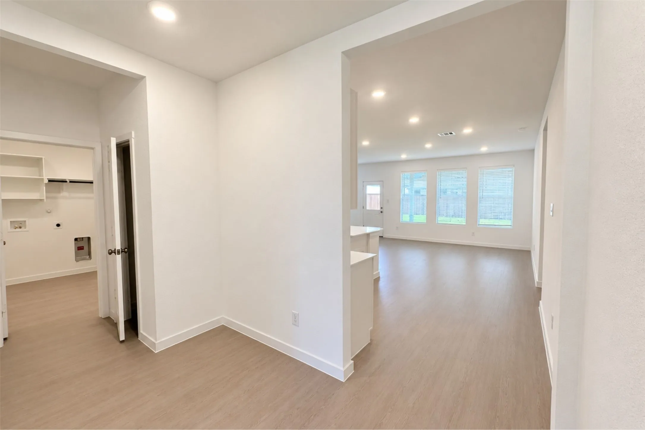 Single Family Residence For Rent in Denton County , 635 Stud Drive, Aubrey, Texas 76227, 3 Bedroom, 2 Bathroom, 2 Garage spaces, 1,801 Sqft, built in 2026, mls#21380976, Real Estate Agent in Aubrey, Homes For Rent in Denton county, Homes For Rent in Aubrey, Realtor in Aubrey Texas, Real Estate Brokerage Independent Realty Texas, Luminita Cordes Realtor