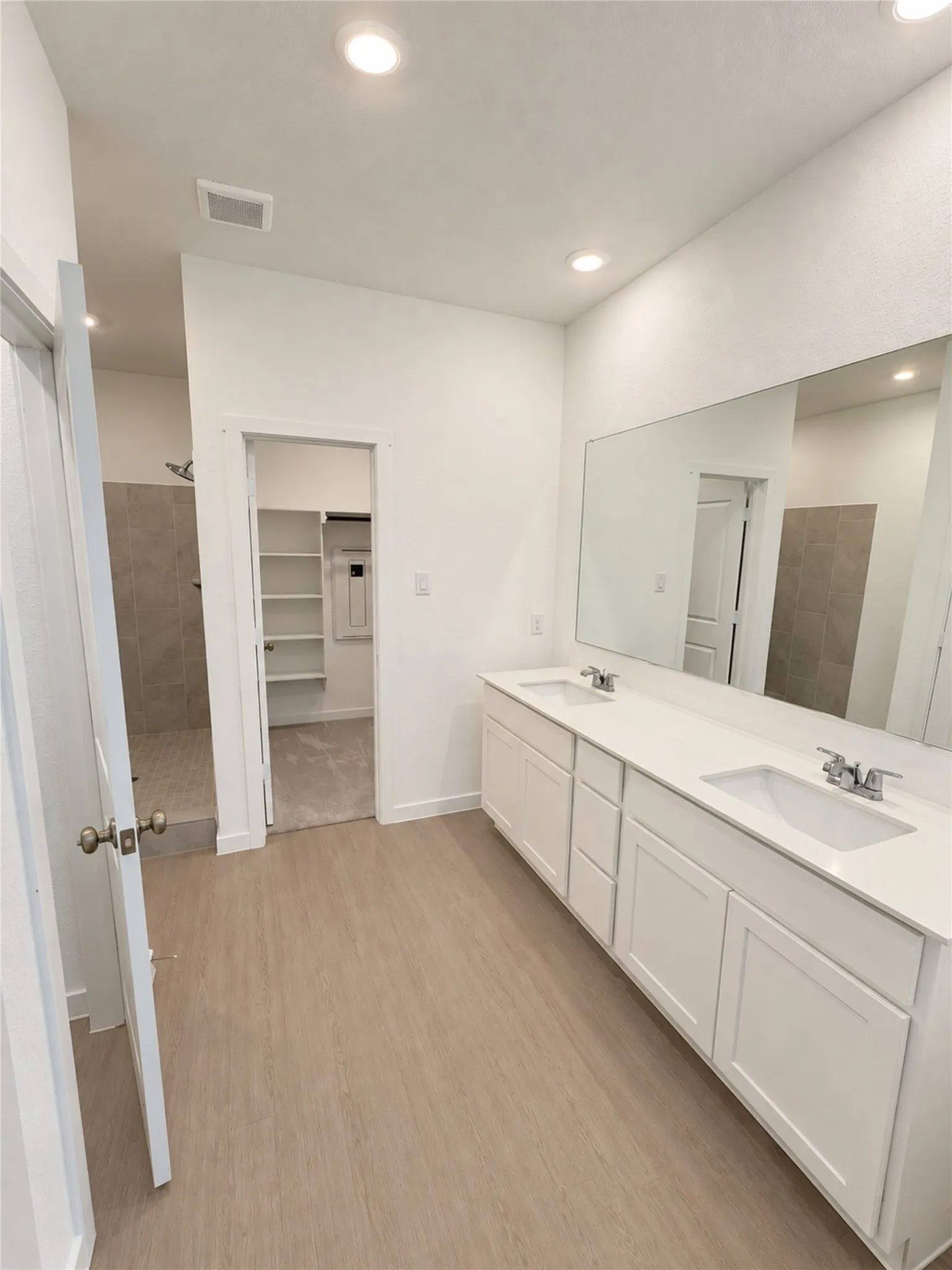 Single Family Residence For Rent in Denton County , 635 Stud Drive, Aubrey, Texas 76227, 3 Bedroom, 2 Bathroom, 2 Garage spaces, 1,801 Sqft, built in 2026, mls#21380976, Real Estate Agent in Aubrey, Homes For Rent in Denton county, Homes For Rent in Aubrey, Realtor in Aubrey Texas, Real Estate Brokerage Independent Realty Texas, Luminita Cordes Realtor