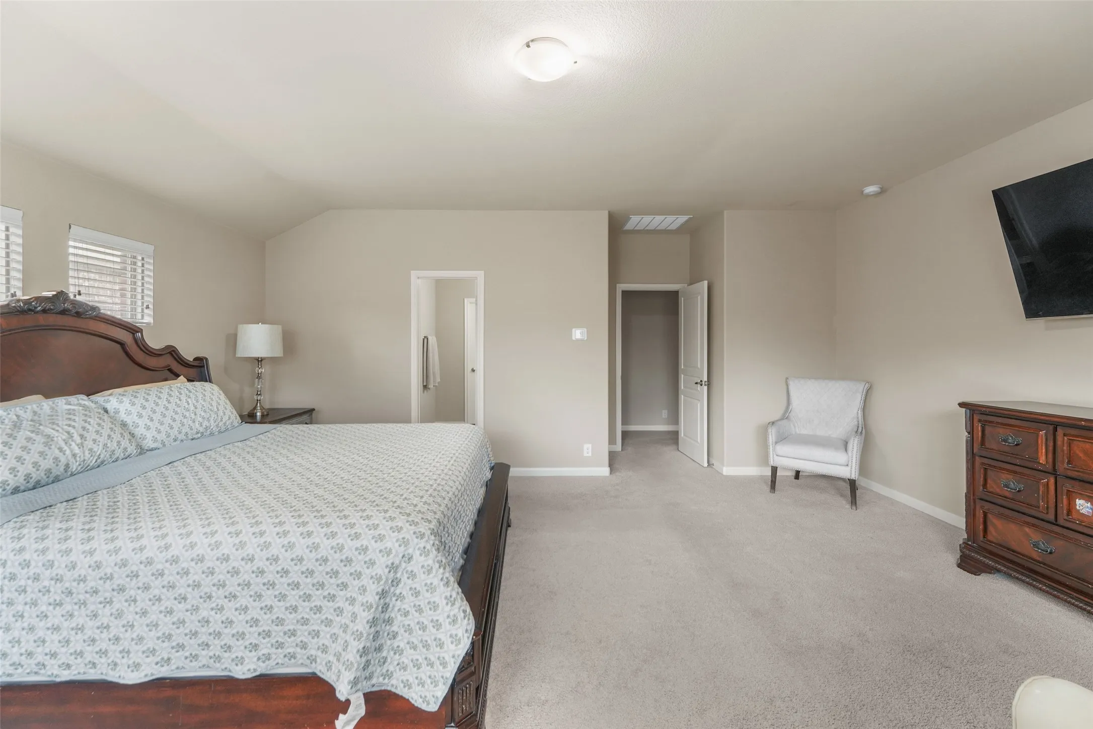 Single Family Residence For Sale in Kaufman County , 2017 Windsong Drive, Heartland, Texas 75126, 4 Bedroom, 2 Bathroom, 2 Garage spaces, 2,130 Sqft, built in 2017, mls#21384017, Real Estate Agent in Heartland, Homes For Sale in Kaufman county, Homes For Sale in Heartland, Realtor in Heartland Texas, Real Estate Brokerage Independent Realty Texas, Luminita Cordes Realtor