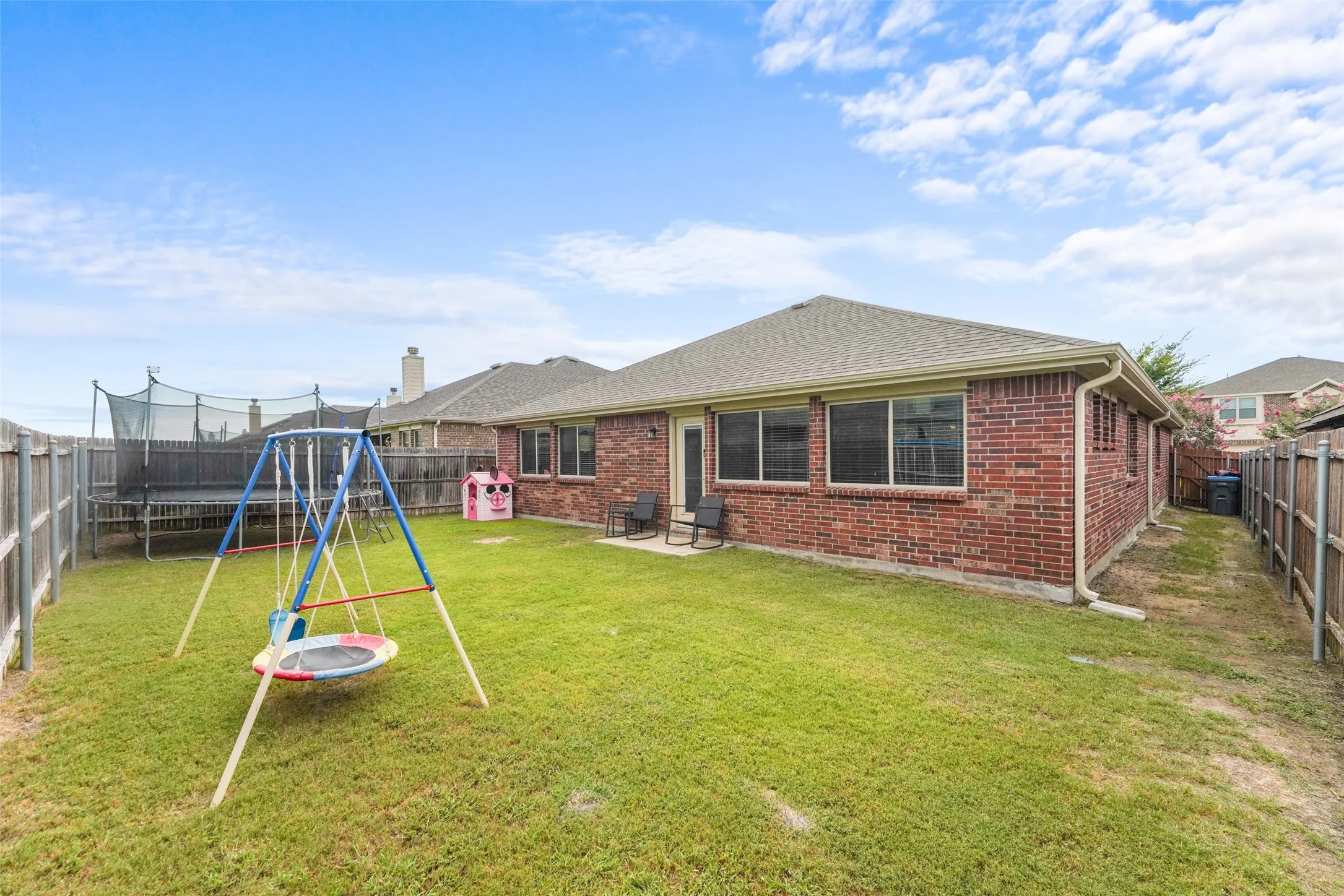 Single Family Residence For Sale in Kaufman County , 2017 Windsong Drive, Heartland, Texas 75126, 4 Bedroom, 2 Bathroom, 2 Garage spaces, 2,130 Sqft, built in 2017, mls#21384017, Real Estate Agent in Heartland, Homes For Sale in Kaufman county, Homes For Sale in Heartland, Realtor in Heartland Texas, Real Estate Brokerage Independent Realty Texas, Luminita Cordes Realtor