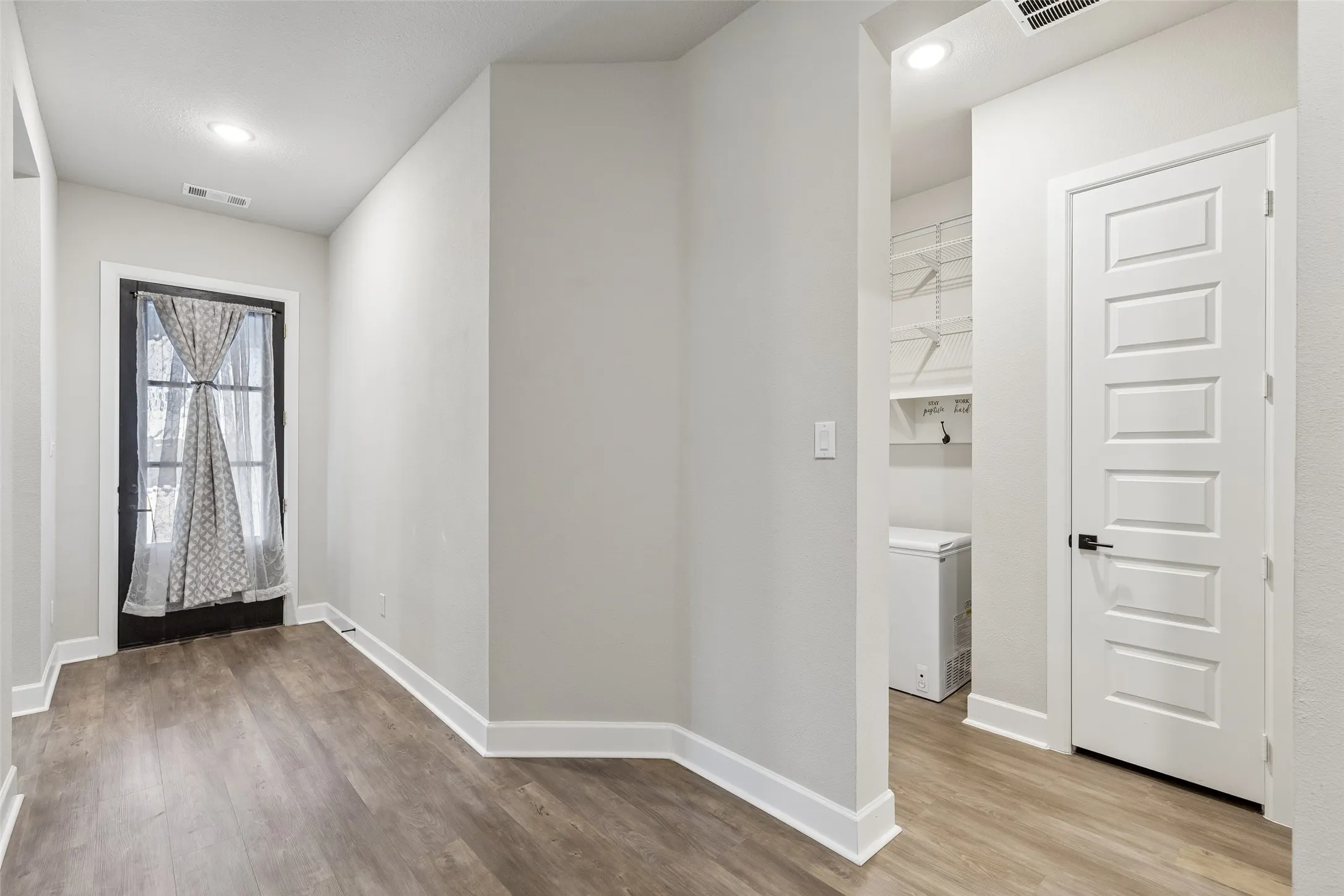 Single Family Residence For Sale in Grayson County , 1812 Leo Drive, Van Alstyne, Texas 75495, 4 Bedroom, 2 Bathroom, 3 Garage spaces, 2,308 Sqft, built in 2023, mls#21357732, Real Estate Agent in Van Alstyne, Homes For Sale in Grayson county, Homes For Sale in Van Alstyne, Realtor in Van Alstyne Texas, Real Estate Brokerage Independent Realty Texas, Luminita Cordes Realtor