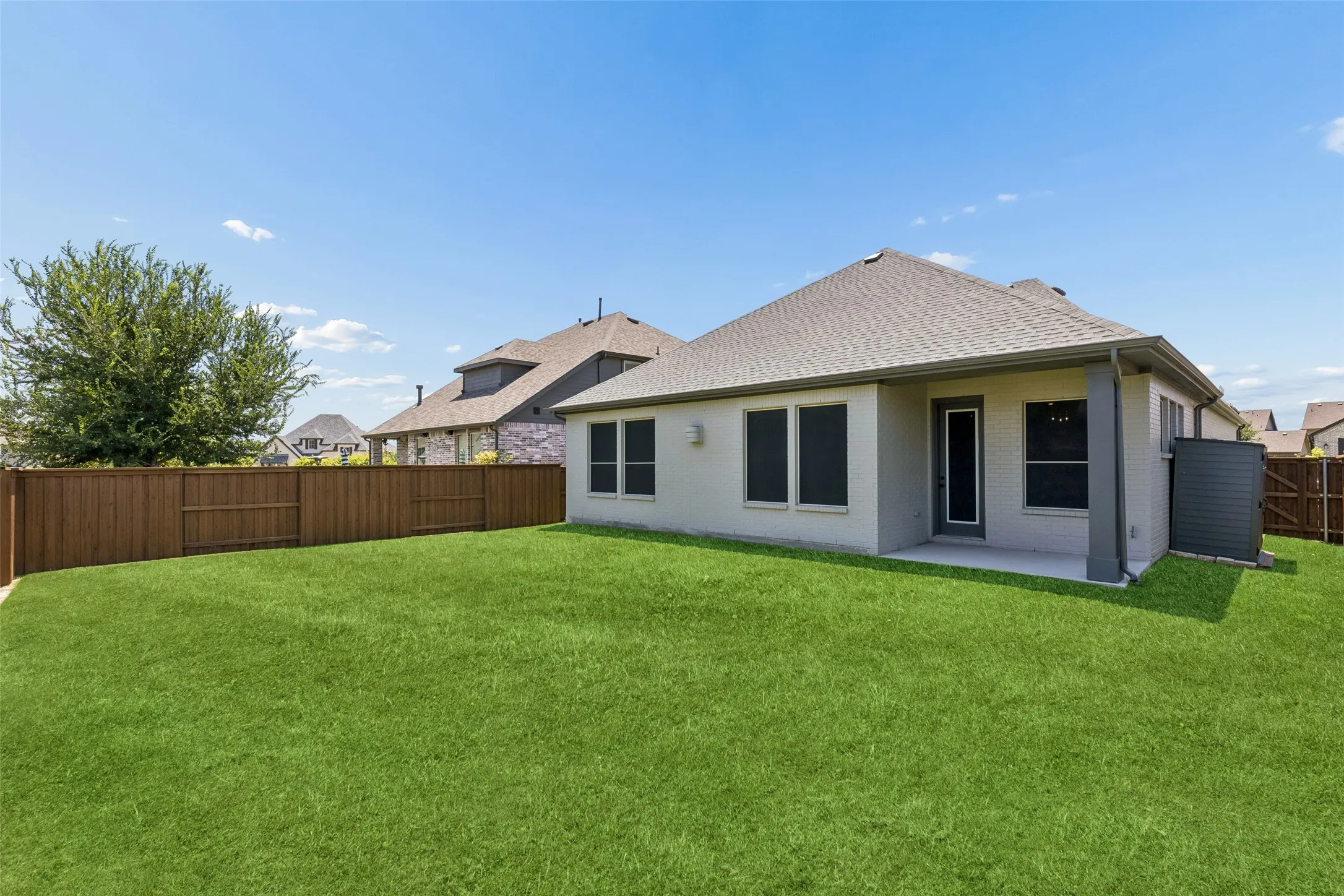 Single Family Residence For Sale in Grayson County , 1812 Leo Drive, Van Alstyne, Texas 75495, 4 Bedroom, 2 Bathroom, 3 Garage spaces, 2,308 Sqft, built in 2023, mls#21357732, Real Estate Agent in Van Alstyne, Homes For Sale in Grayson county, Homes For Sale in Van Alstyne, Realtor in Van Alstyne Texas, Real Estate Brokerage Independent Realty Texas, Luminita Cordes Realtor