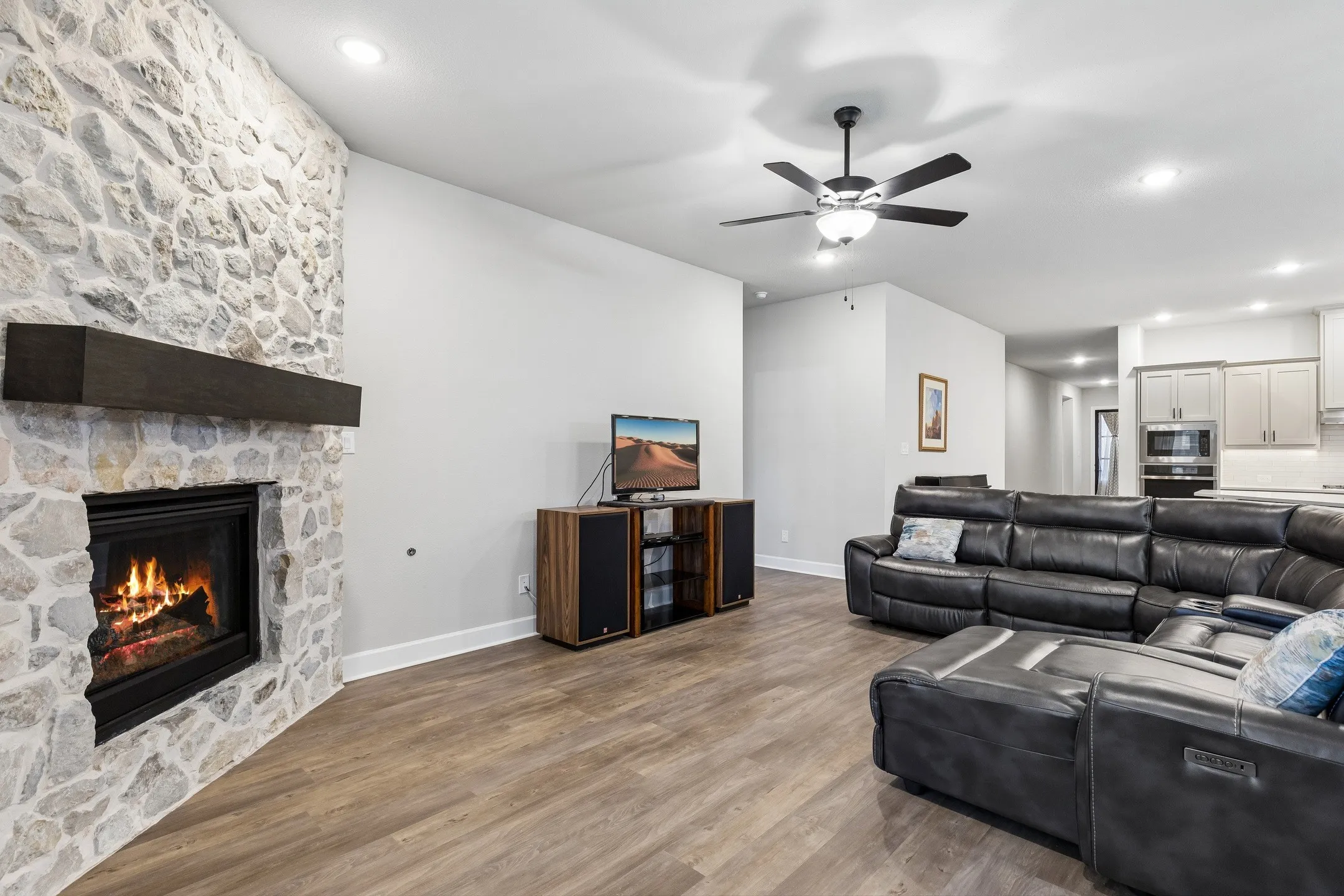 Single Family Residence For Sale in Grayson County , 1812 Leo Drive, Van Alstyne, Texas 75495, 4 Bedroom, 2 Bathroom, 3 Garage spaces, 2,308 Sqft, built in 2023, mls#21357732, Real Estate Agent in Van Alstyne, Homes For Sale in Grayson county, Homes For Sale in Van Alstyne, Realtor in Van Alstyne Texas, Real Estate Brokerage Independent Realty Texas, Luminita Cordes Realtor