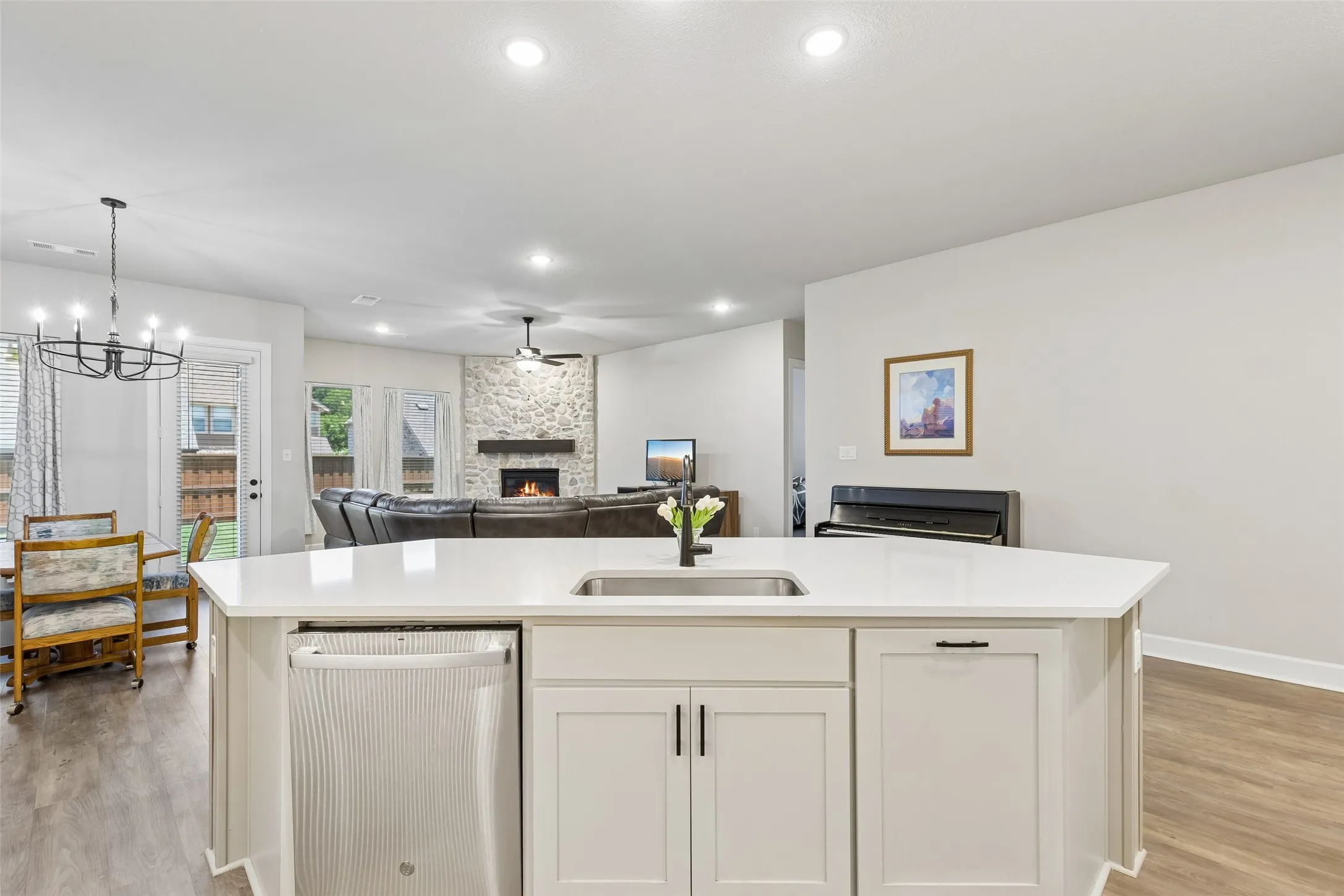 Single Family Residence For Sale in Grayson County , 1812 Leo Drive, Van Alstyne, Texas 75495, 4 Bedroom, 2 Bathroom, 3 Garage spaces, 2,308 Sqft, built in 2023, mls#21357732, Real Estate Agent in Van Alstyne, Homes For Sale in Grayson county, Homes For Sale in Van Alstyne, Realtor in Van Alstyne Texas, Real Estate Brokerage Independent Realty Texas, Luminita Cordes Realtor